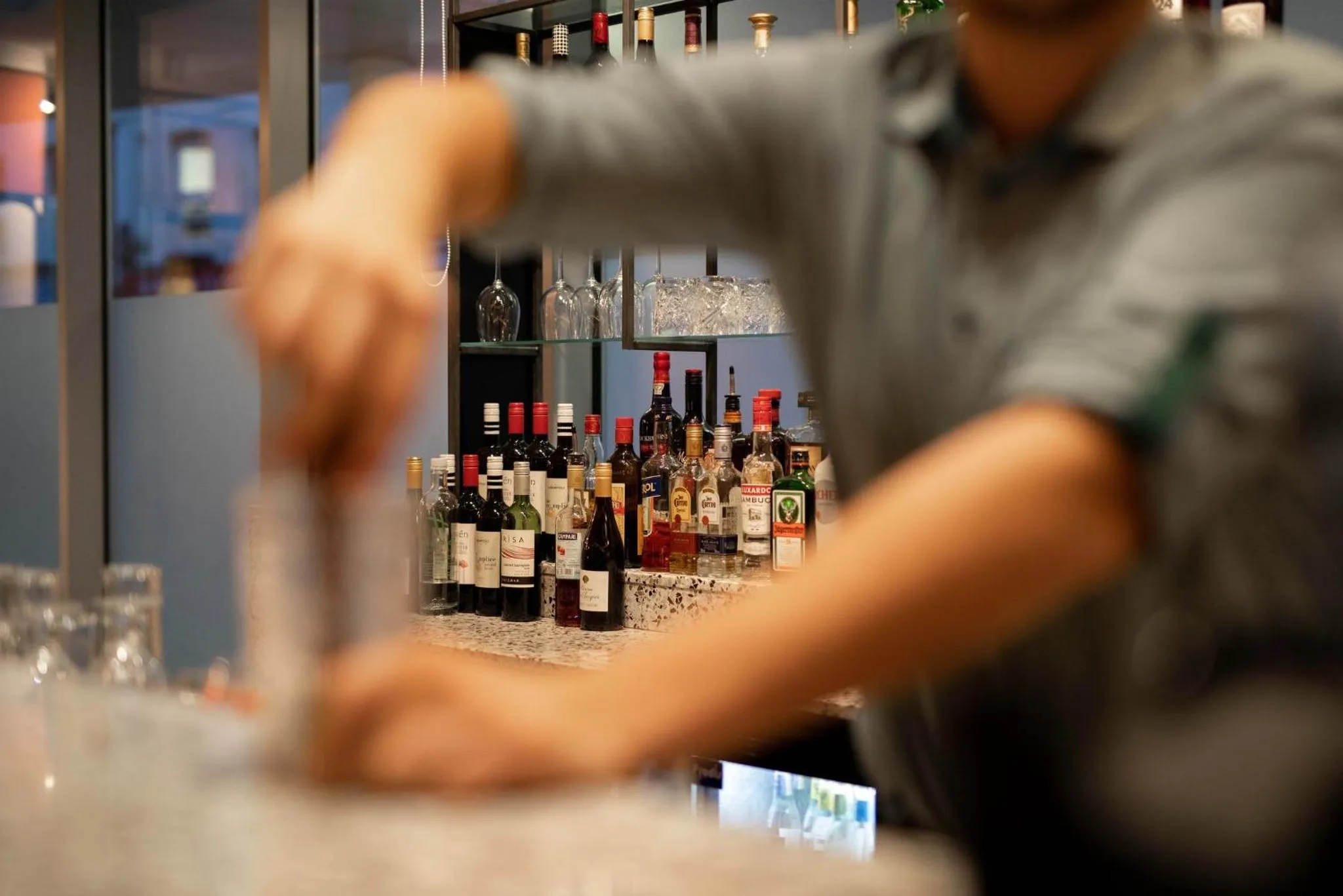 Lounge or bar in Holiday Inn London - Whitechapel by IHG