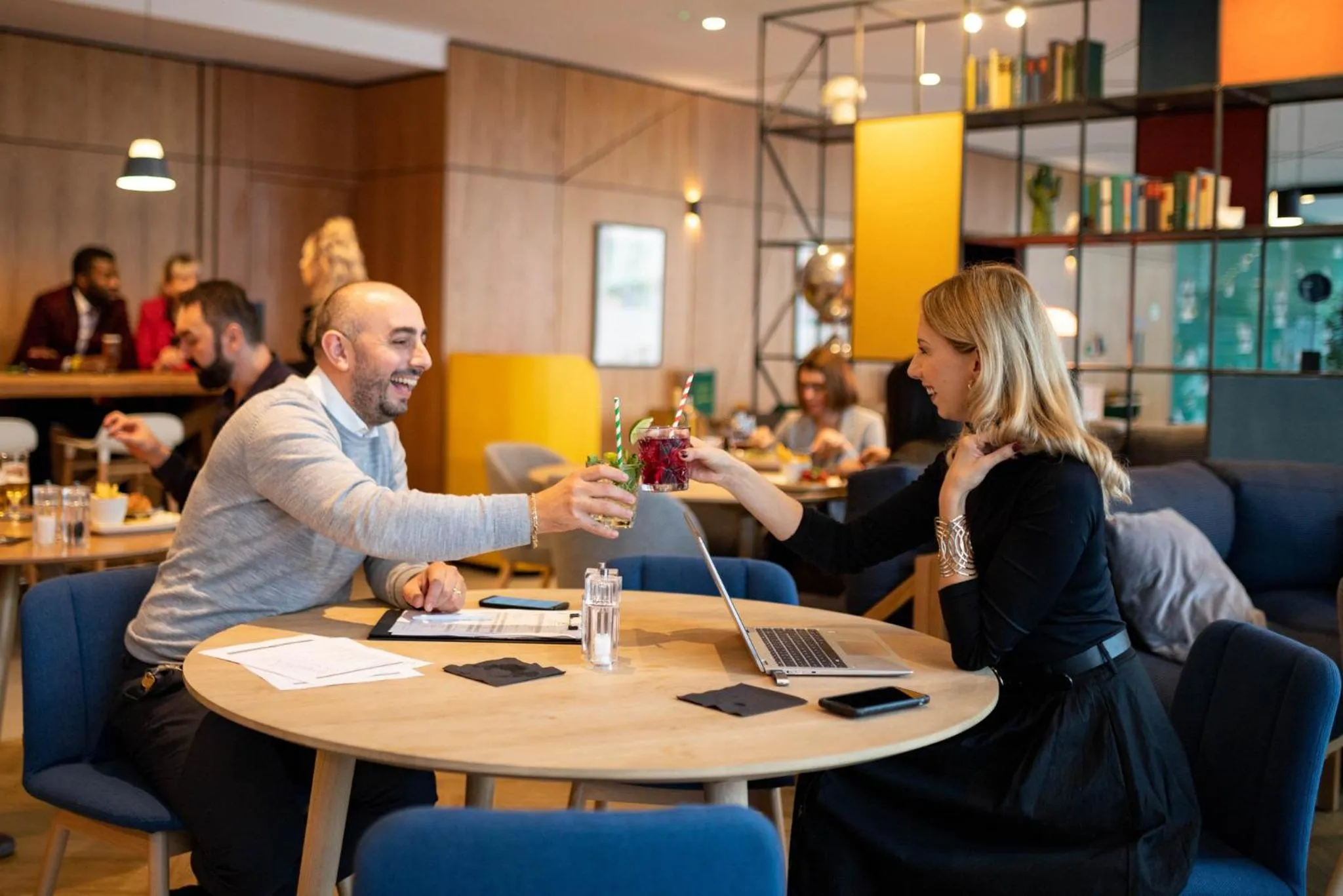 Restaurant/places to eat in Holiday Inn London - Whitechapel by IHG