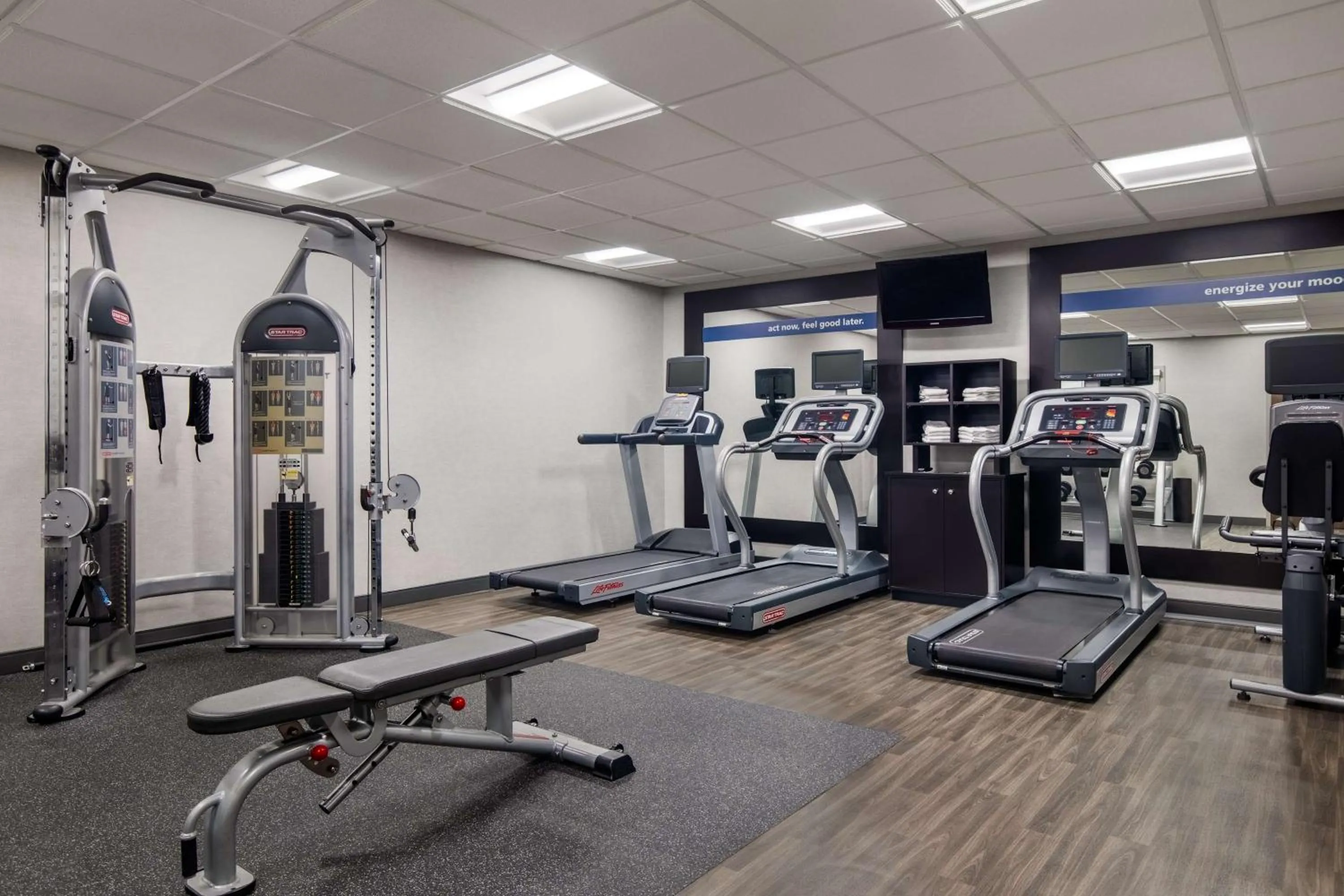 Fitness centre/facilities in Hampton Inn & Suites Dayton-Vandalia