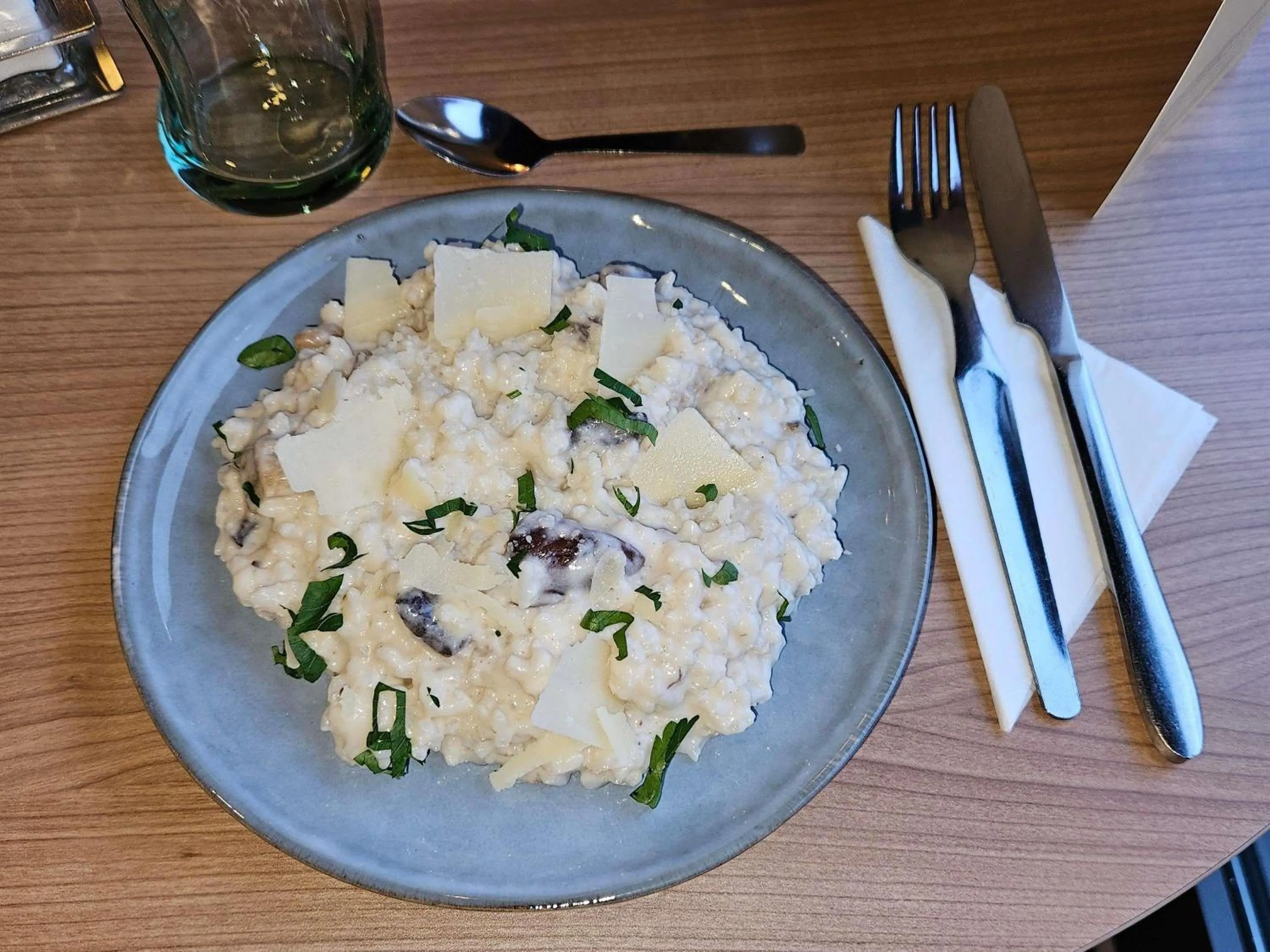 Restaurant/places to eat in ibis Douai Dechy