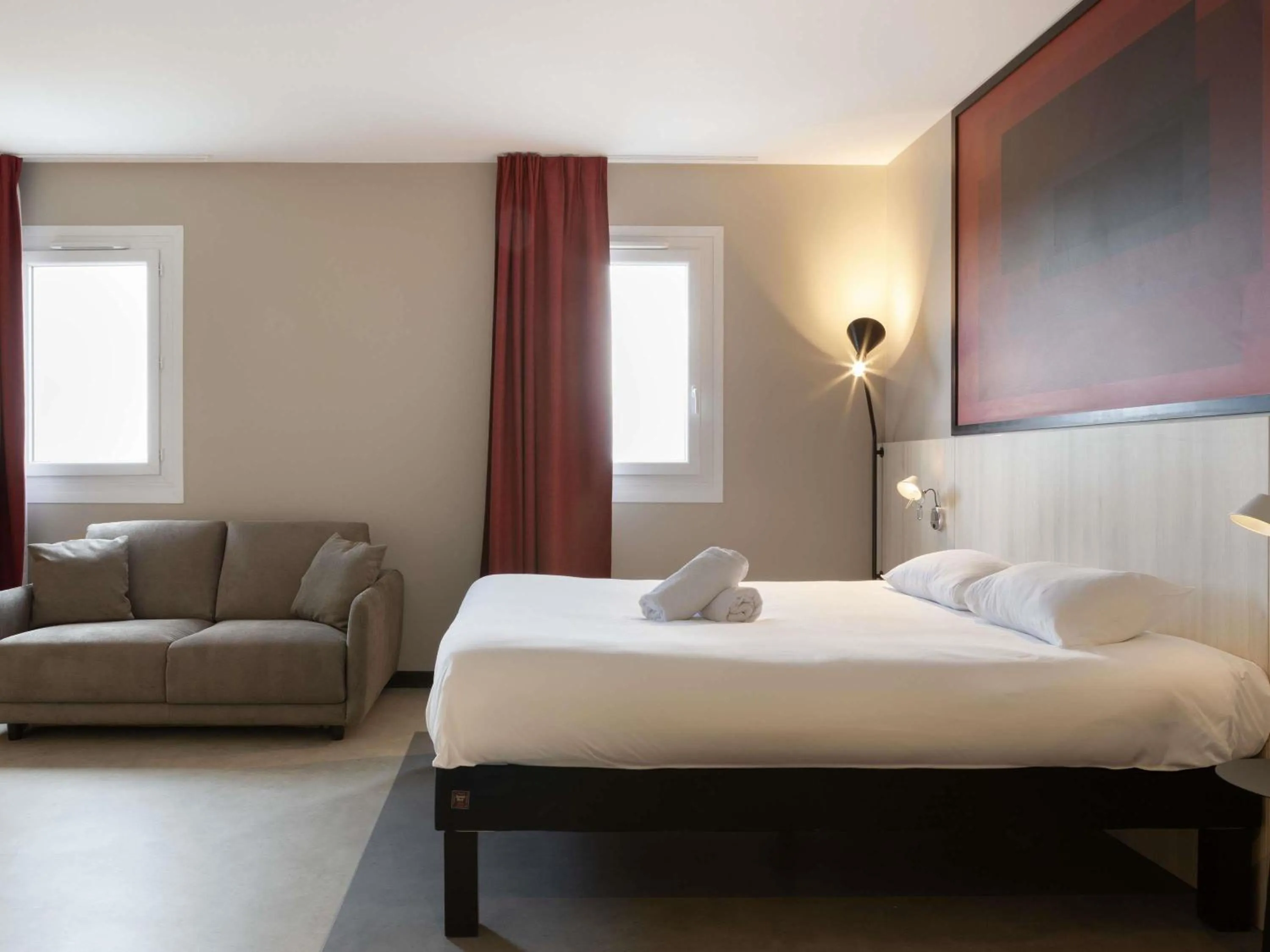 Bedroom, Bed in ibis Douai Dechy