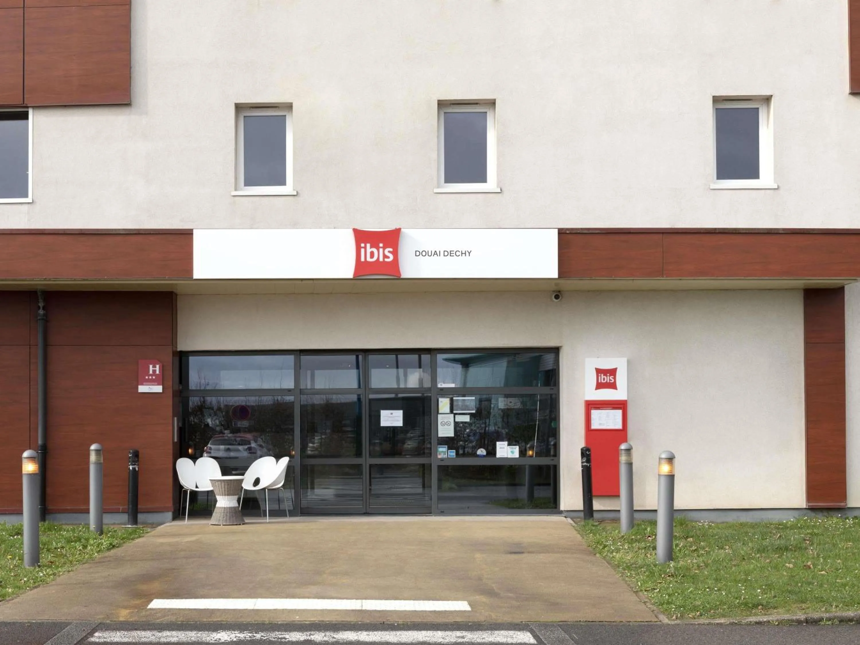 Property building in ibis Douai Dechy