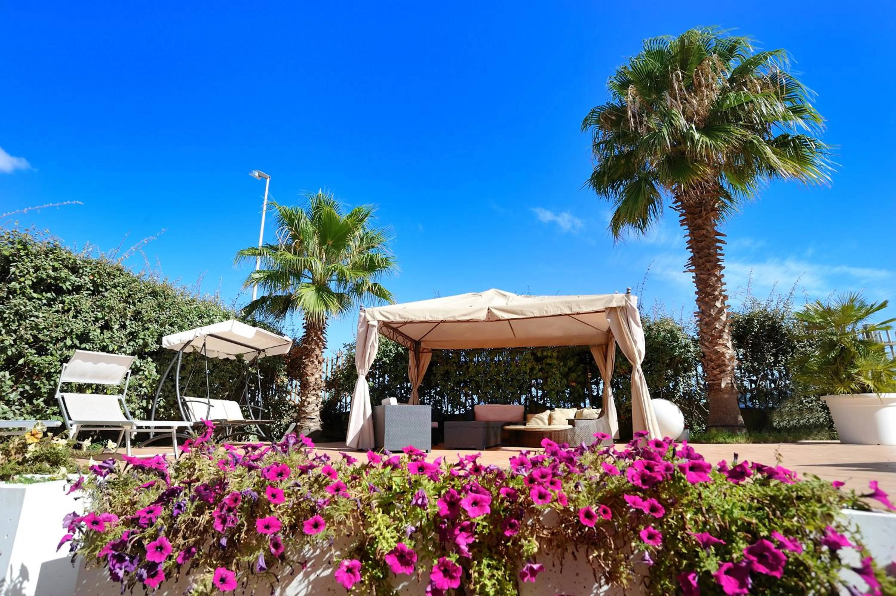 Facade/entrance in Hotel La Villa