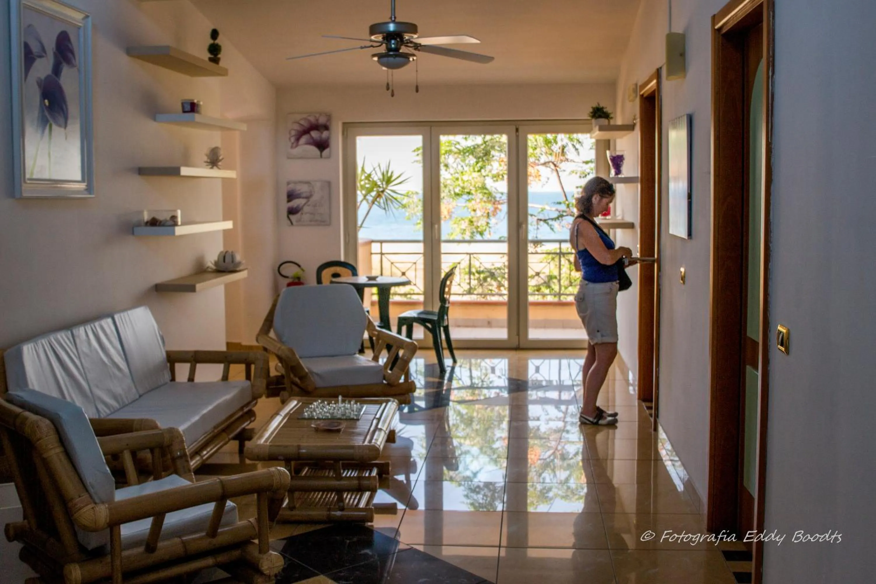 Library in Hotel La Villa