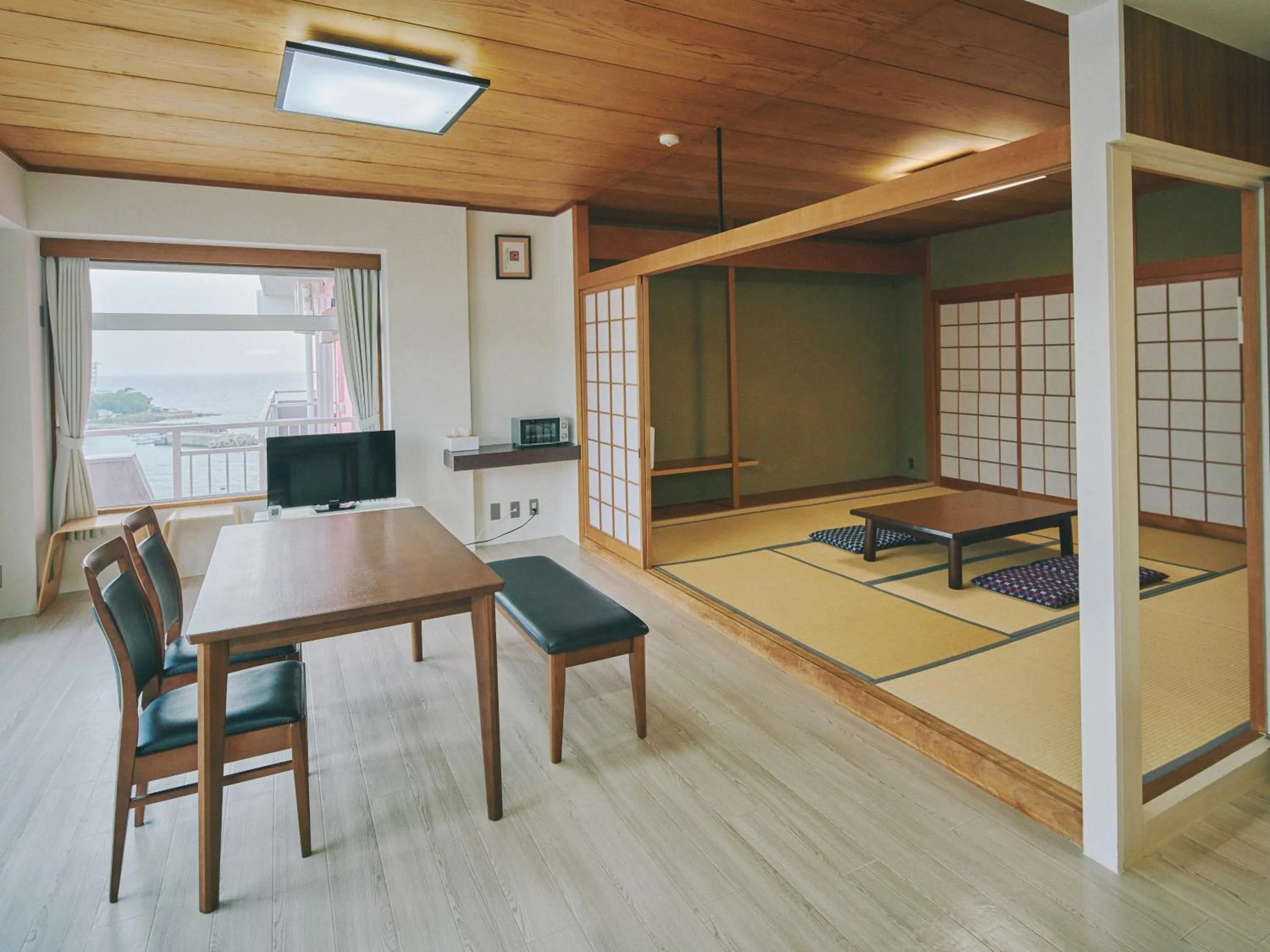 Living room in Guest Living Mu Nanki Shirahama