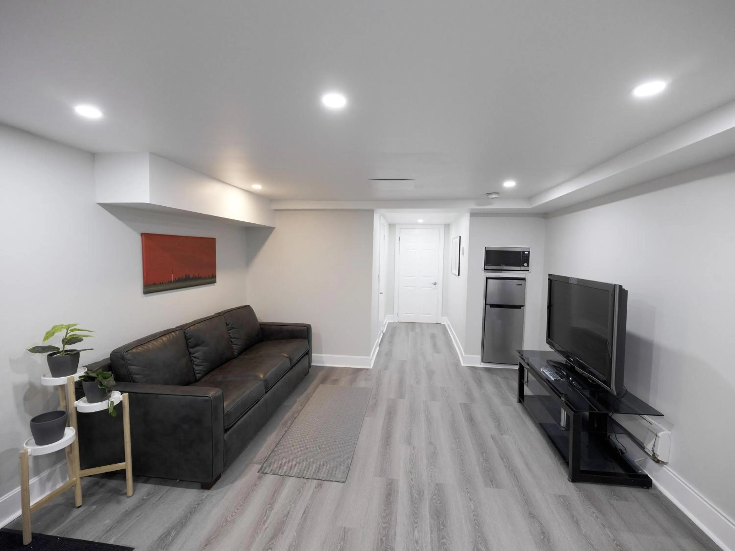 Evening entertainment in Serene Niagara Inn