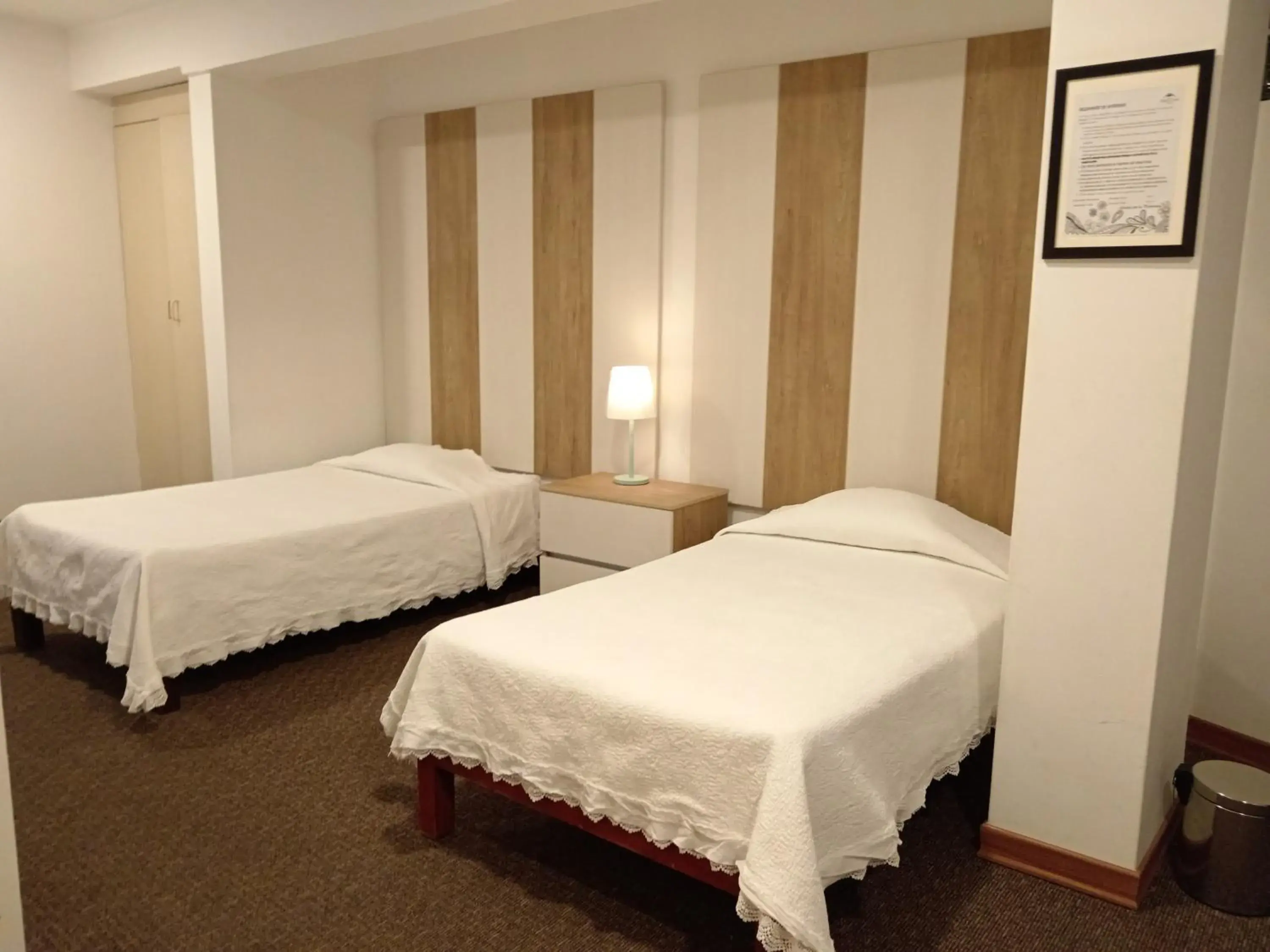 Standard Triple Room in Hotel Tierrasur Standard Triple Room in Hotel Tierrasur