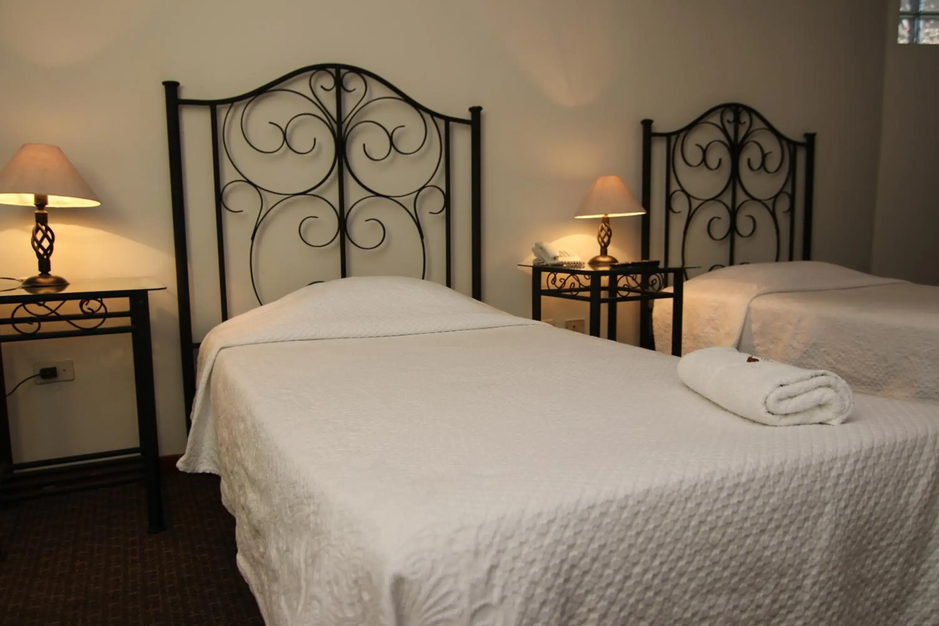 Twin Room in Hotel Tierrasur Twin Room in Hotel Tierrasur