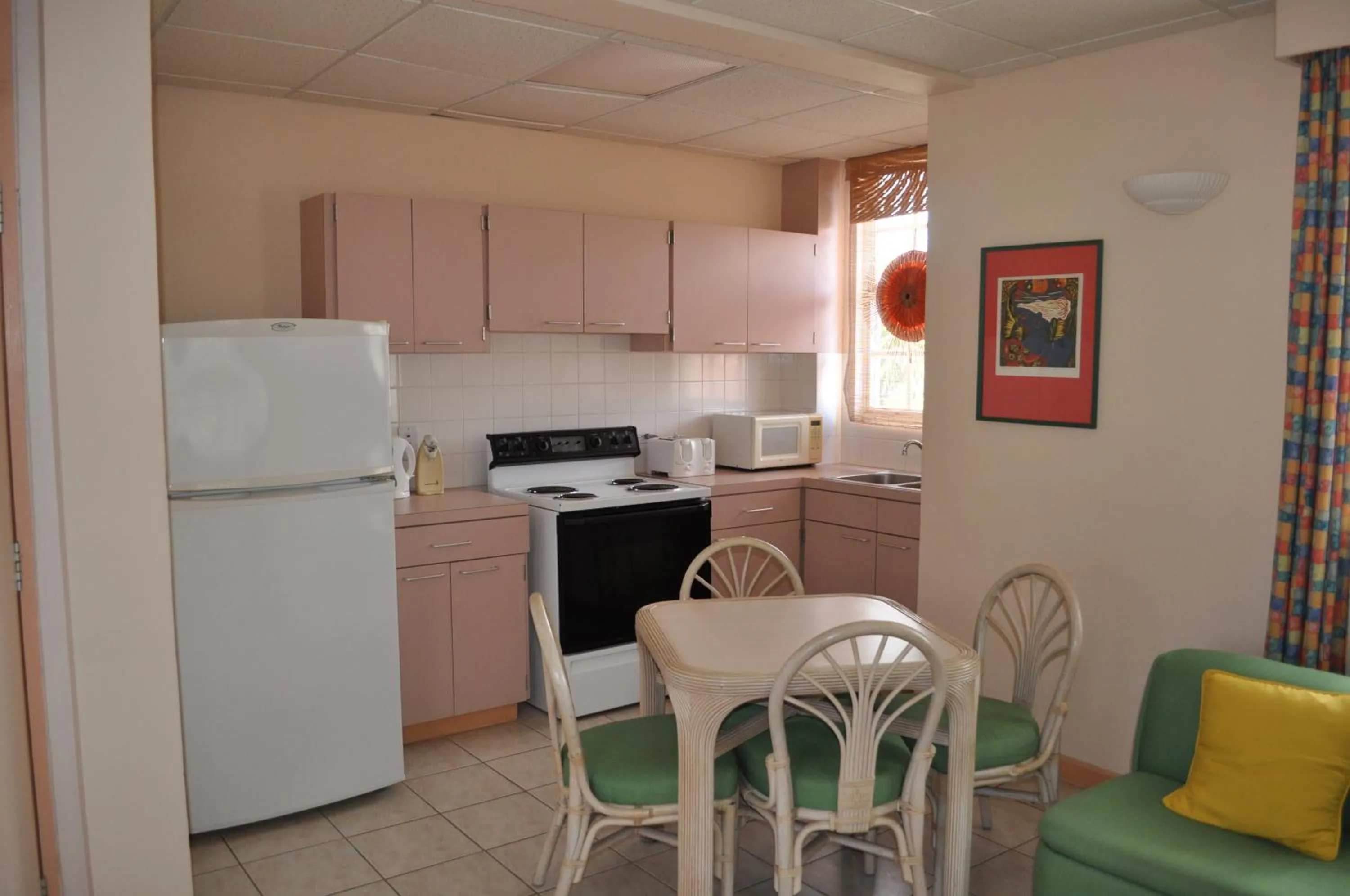 Kitchen or kitchenette in Hotel PomMarine