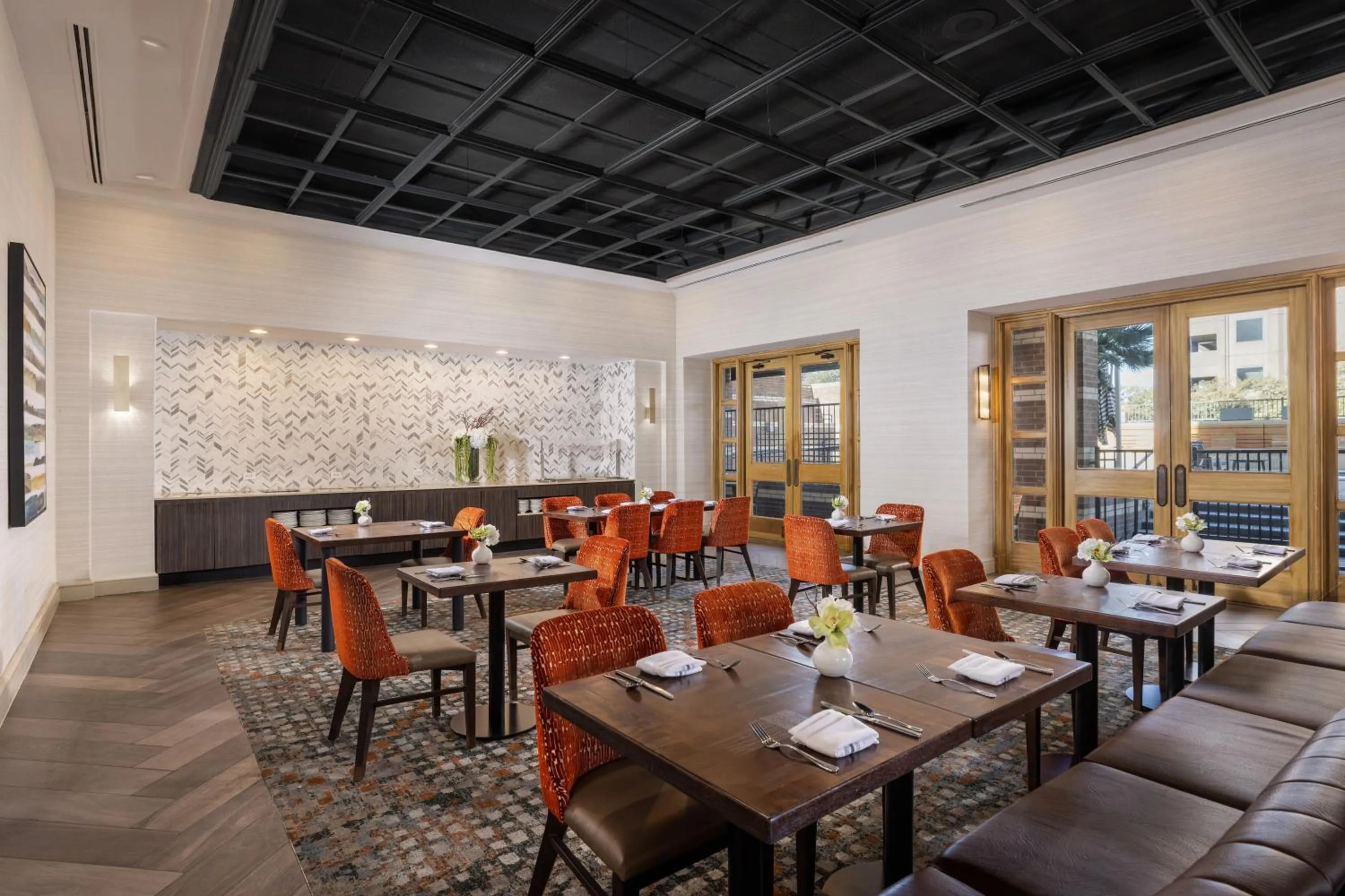 Restaurant/places to eat in DoubleTree Suites by Hilton Austin Downtown Capitol