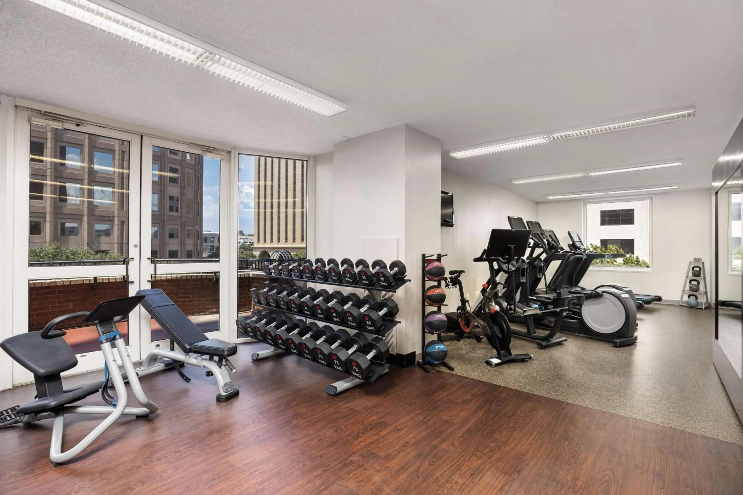 Fitness centre/facilities in DoubleTree Suites by Hilton Austin Downtown Capitol