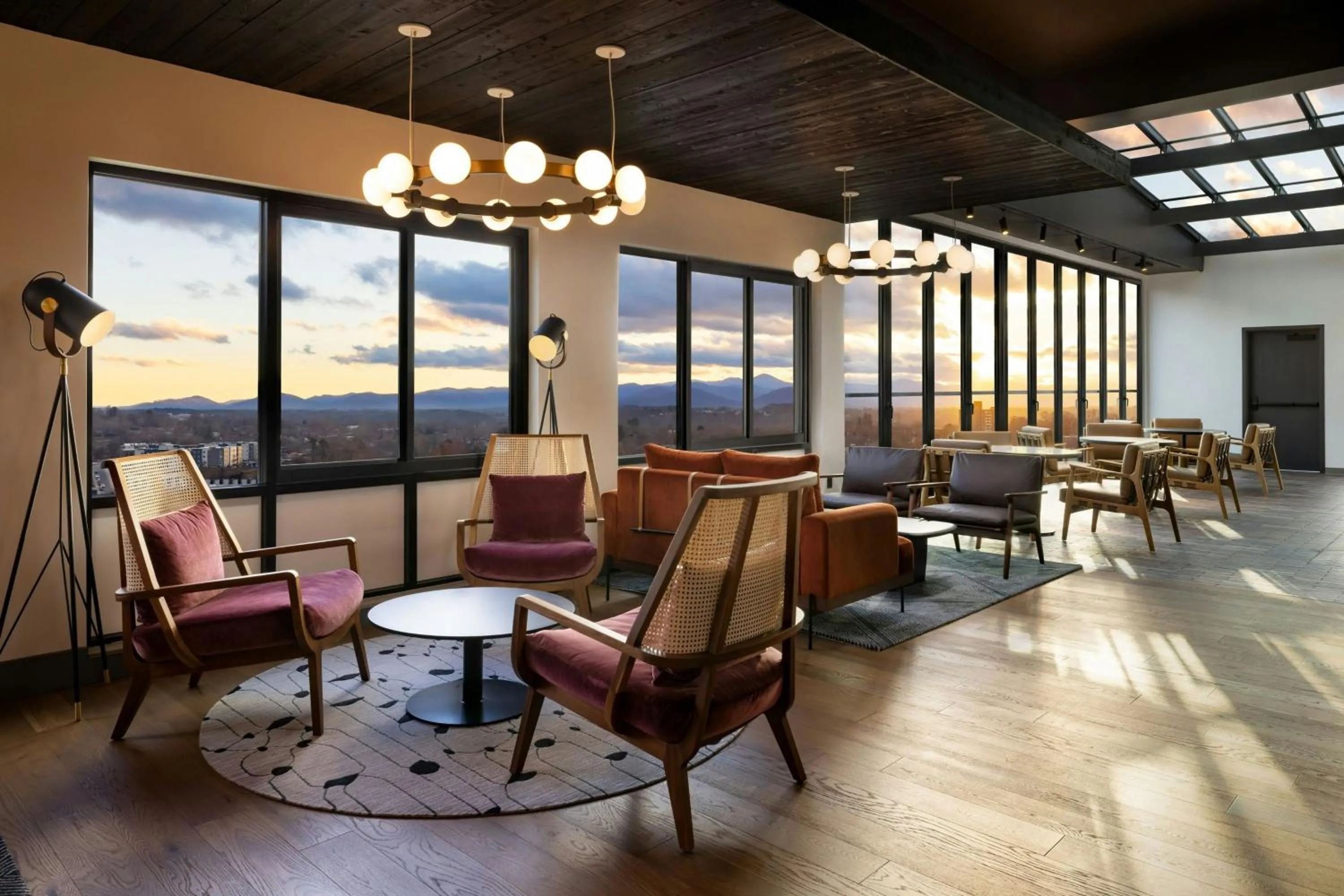 Restaurant/places to eat in Aloft Asheville Downtown