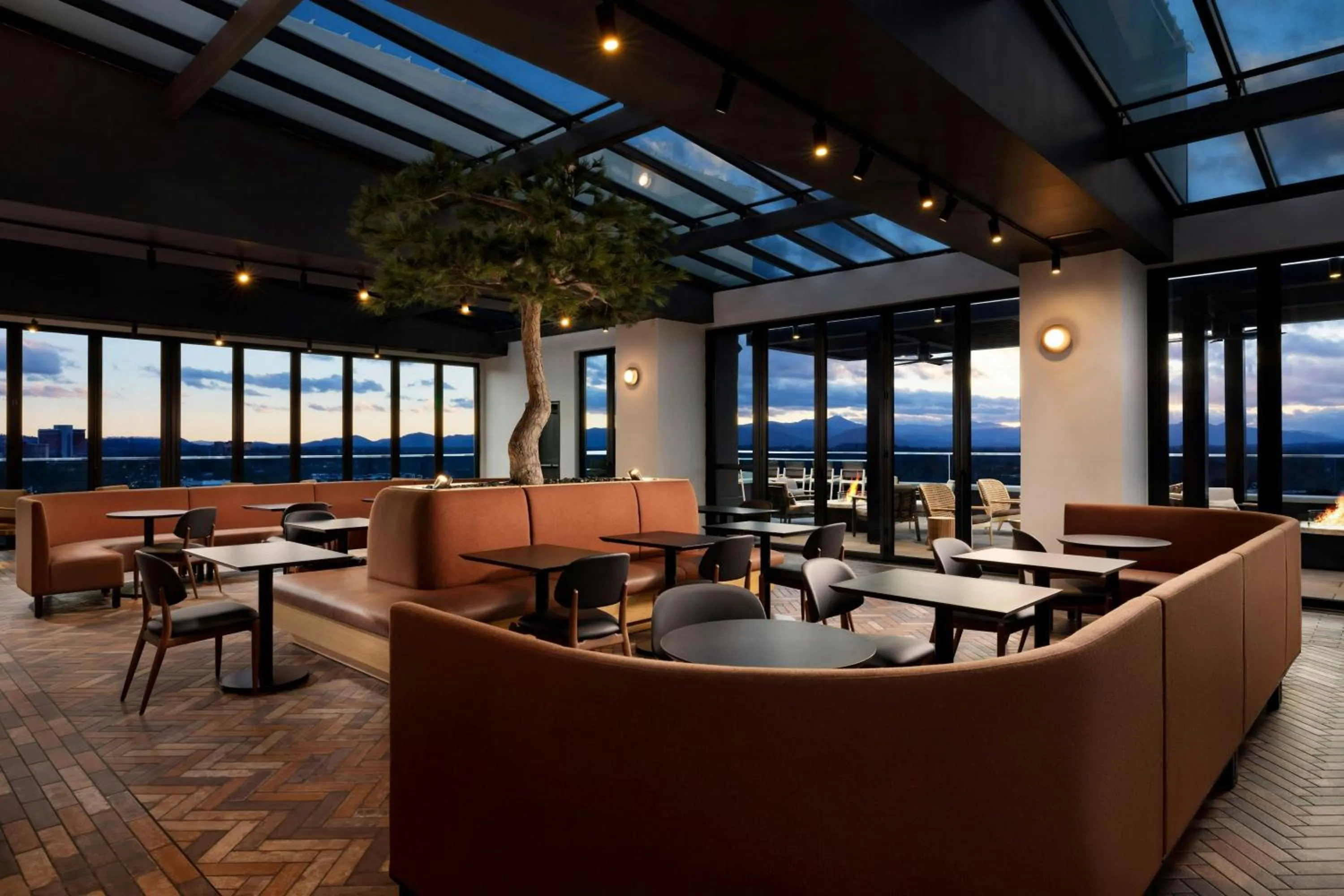 Restaurant/places to eat in Aloft Asheville Downtown