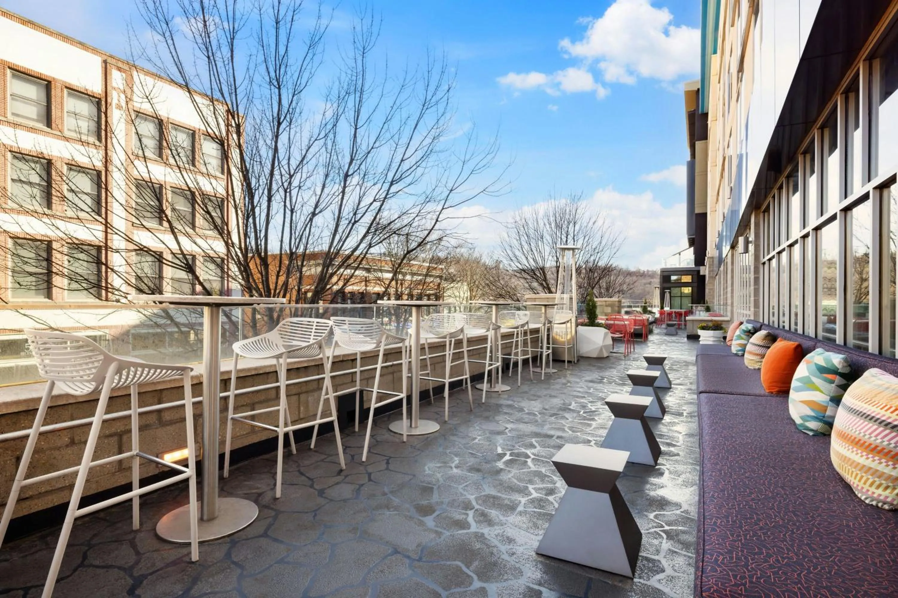 Restaurant/places to eat in Aloft Asheville Downtown