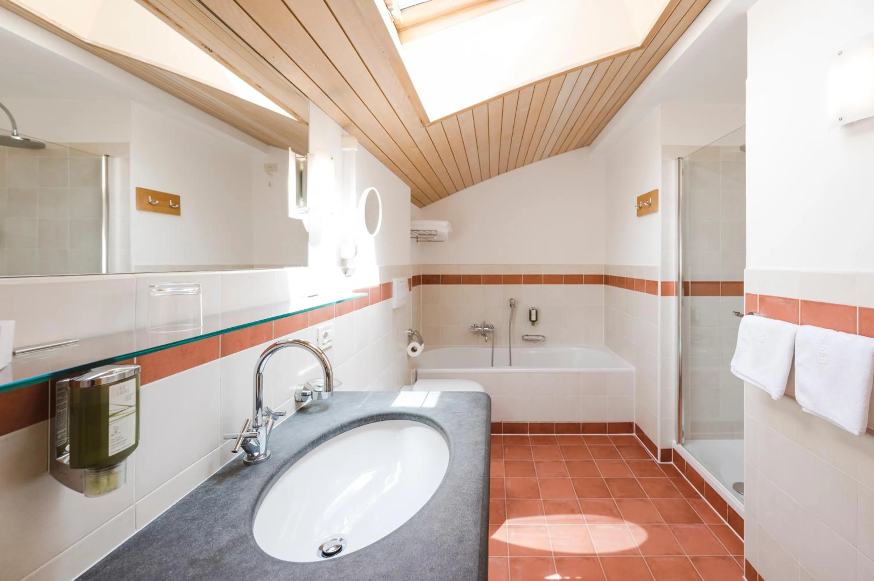 Bathroom in Hotel Monte Sella