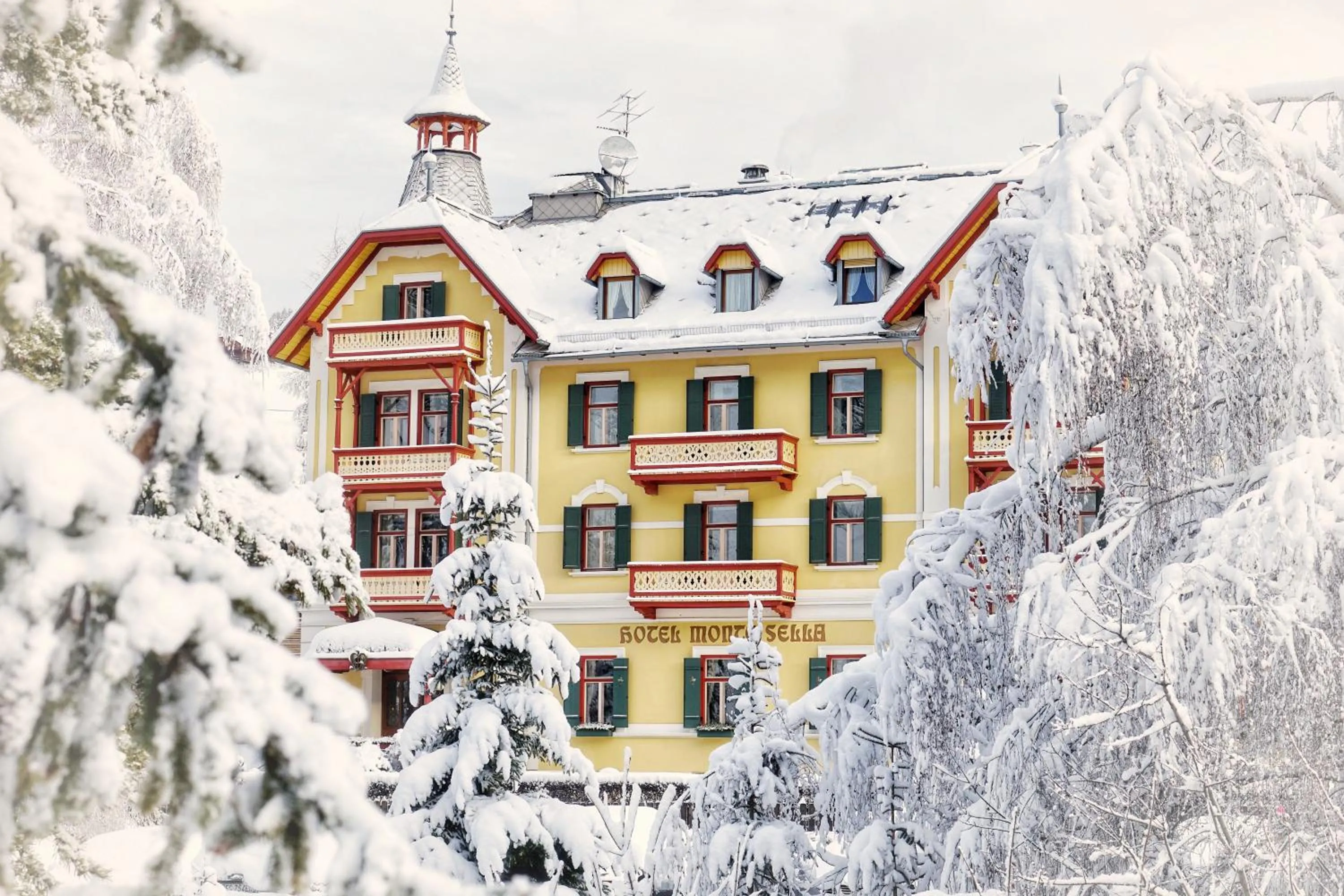 Property building in Hotel Monte Sella