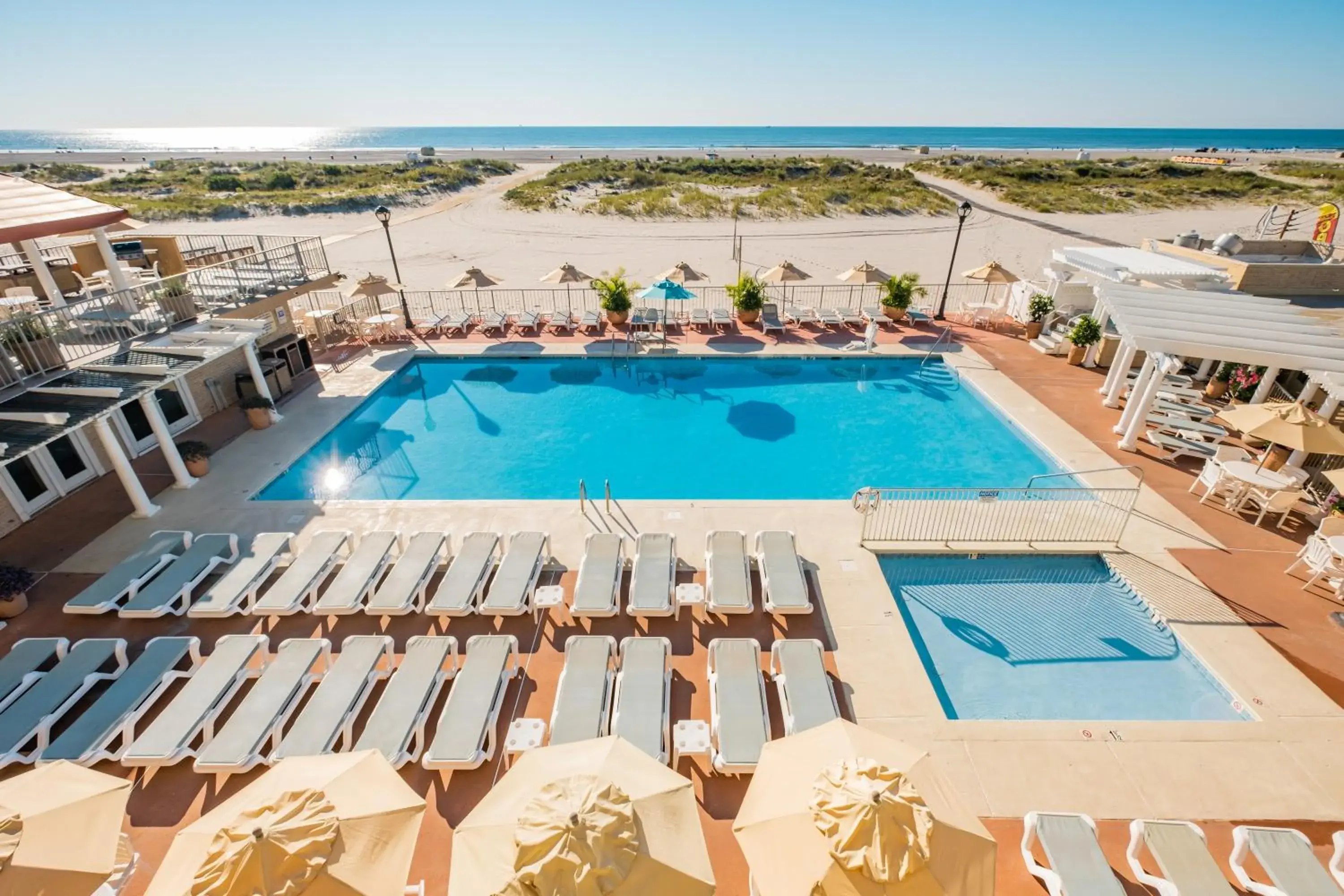 Reges Oceanfront Resort Reges Oceanfront Resort