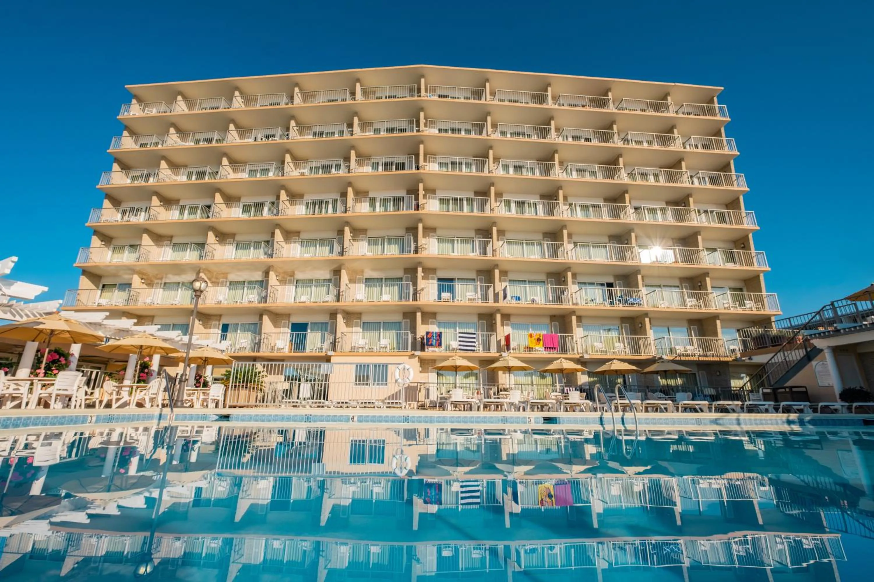 Reges Oceanfront Resort