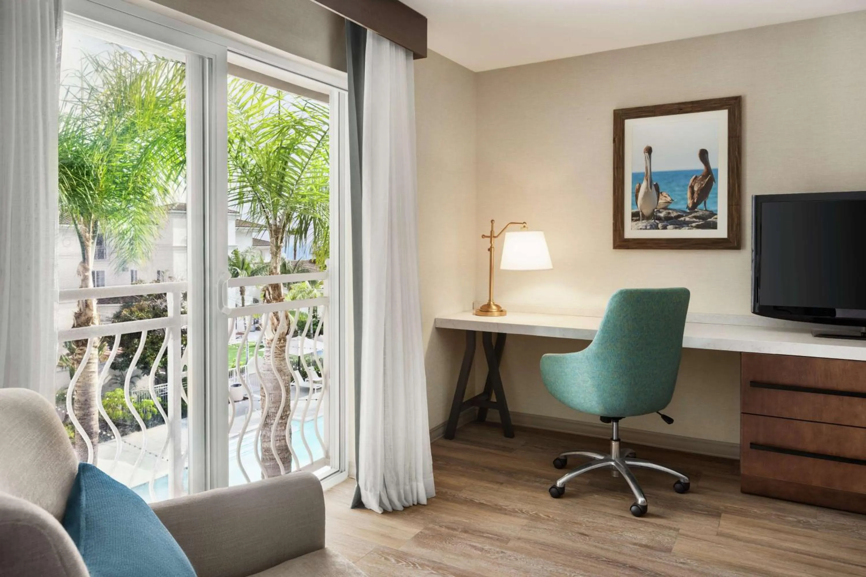 Bedroom in Hilton Garden Inn Carlsbad Beach