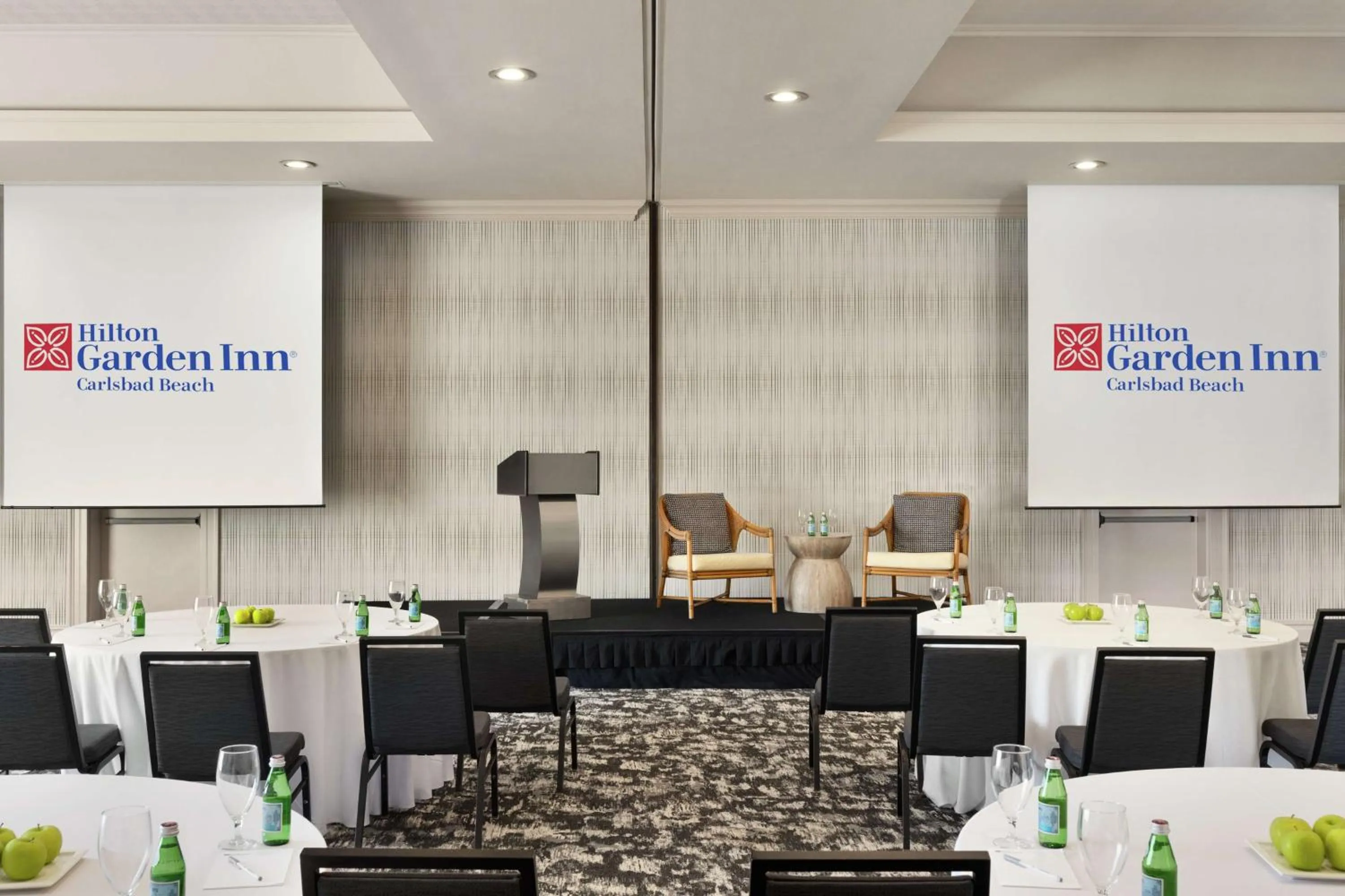 Meeting/conference room in Hilton Garden Inn Carlsbad Beach