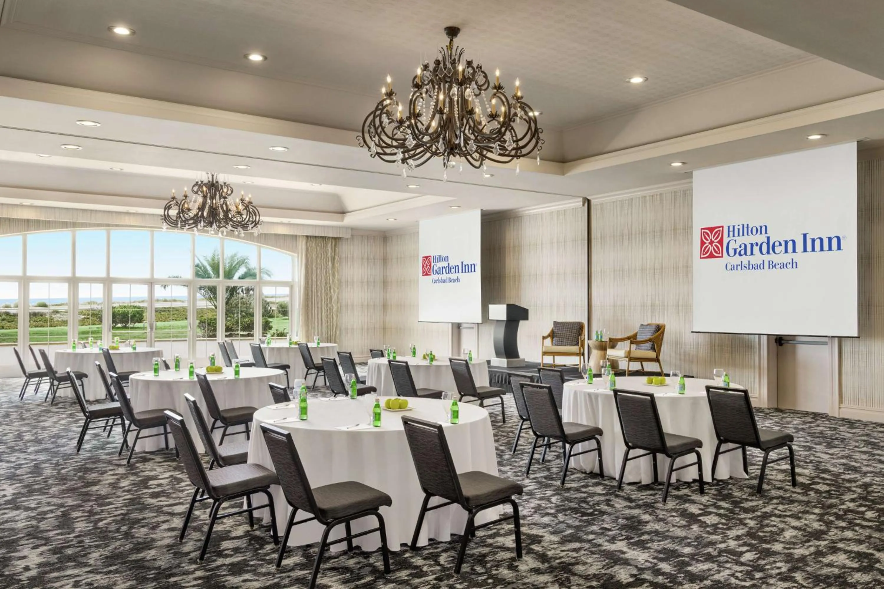 Meeting/conference room in Hilton Garden Inn Carlsbad Beach