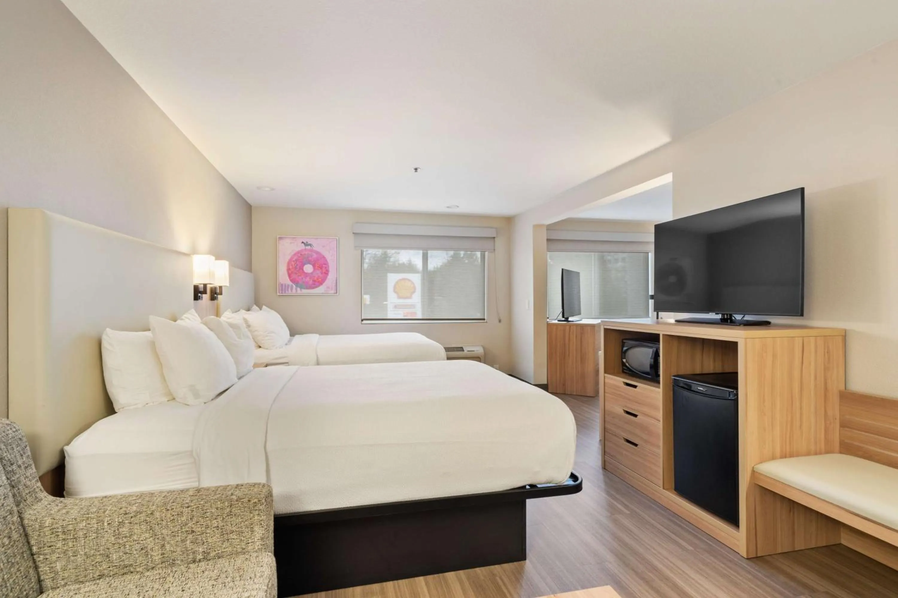 Bedroom, Bed in Best Western Lake Oswego Hotel & Suites