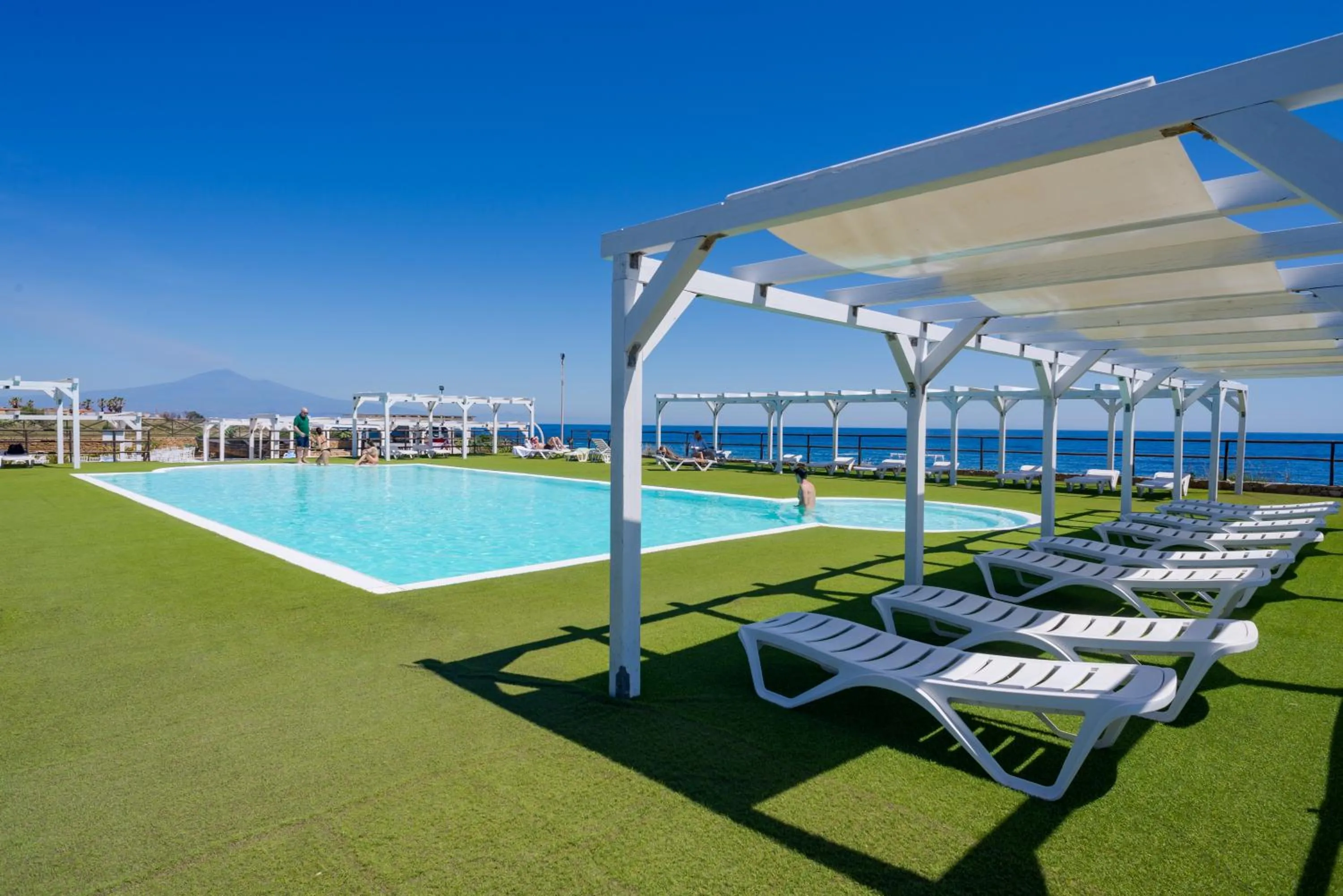 Swimming pool in Hotel Capo Campolato