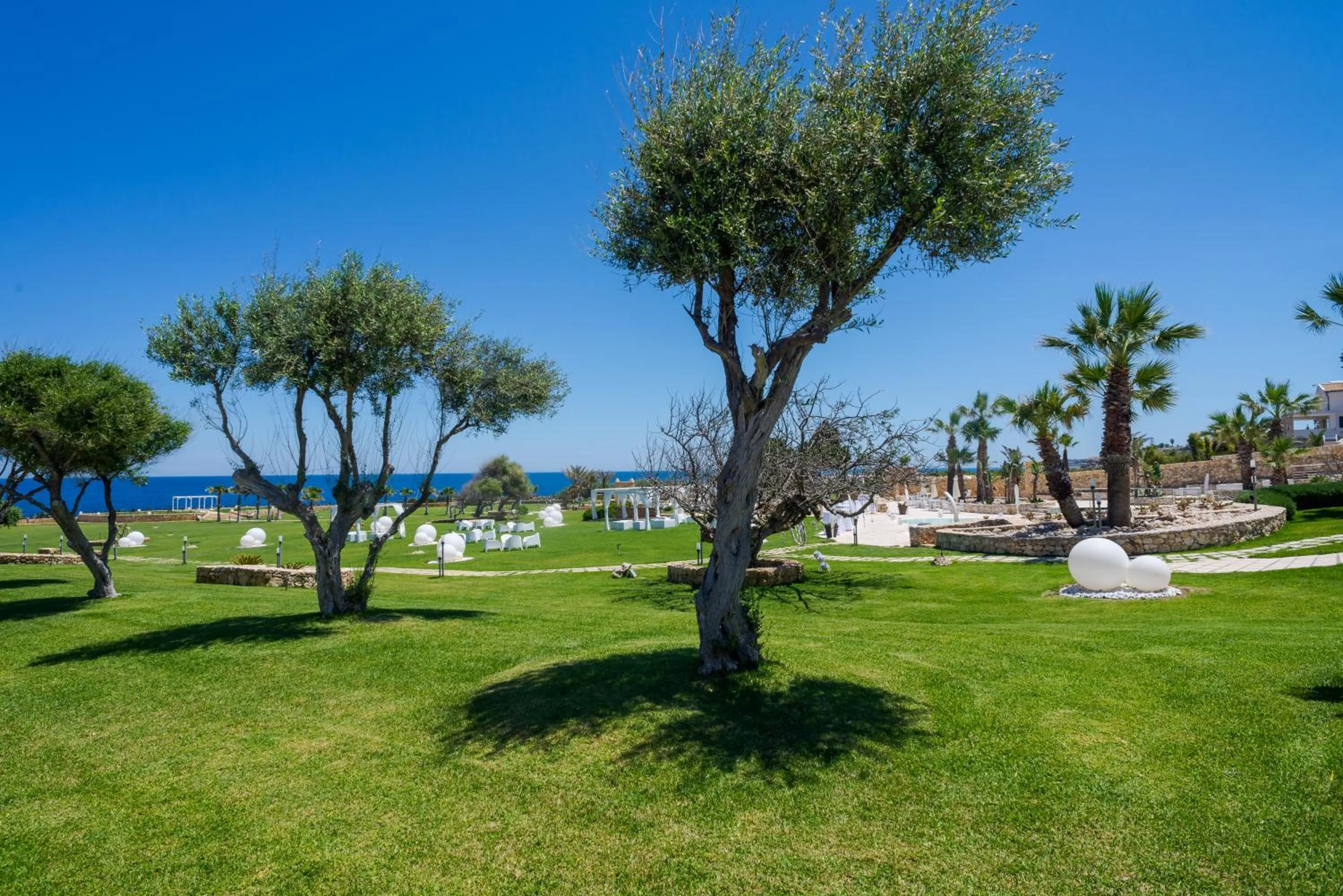 Garden in Hotel Capo Campolato