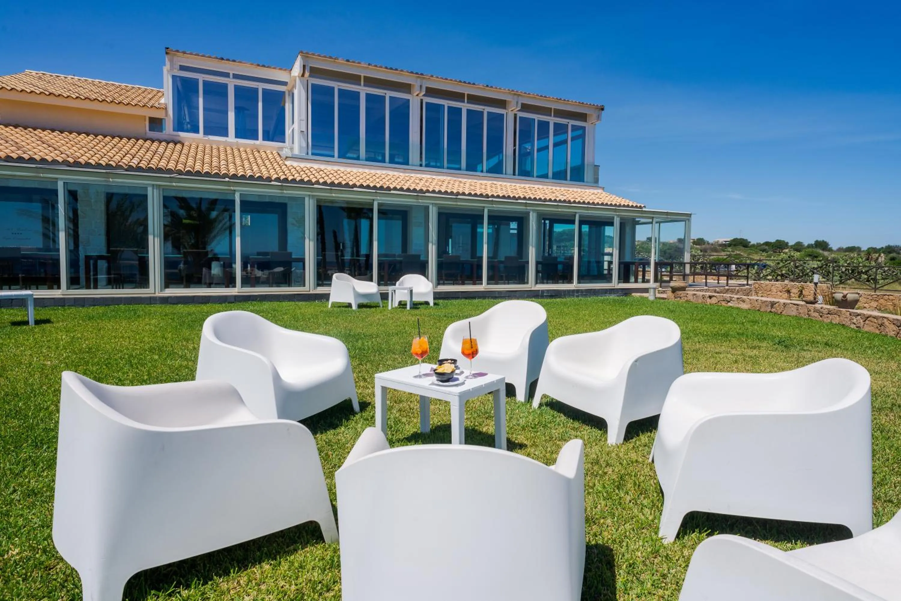 Restaurant/places to eat in Hotel Capo Campolato