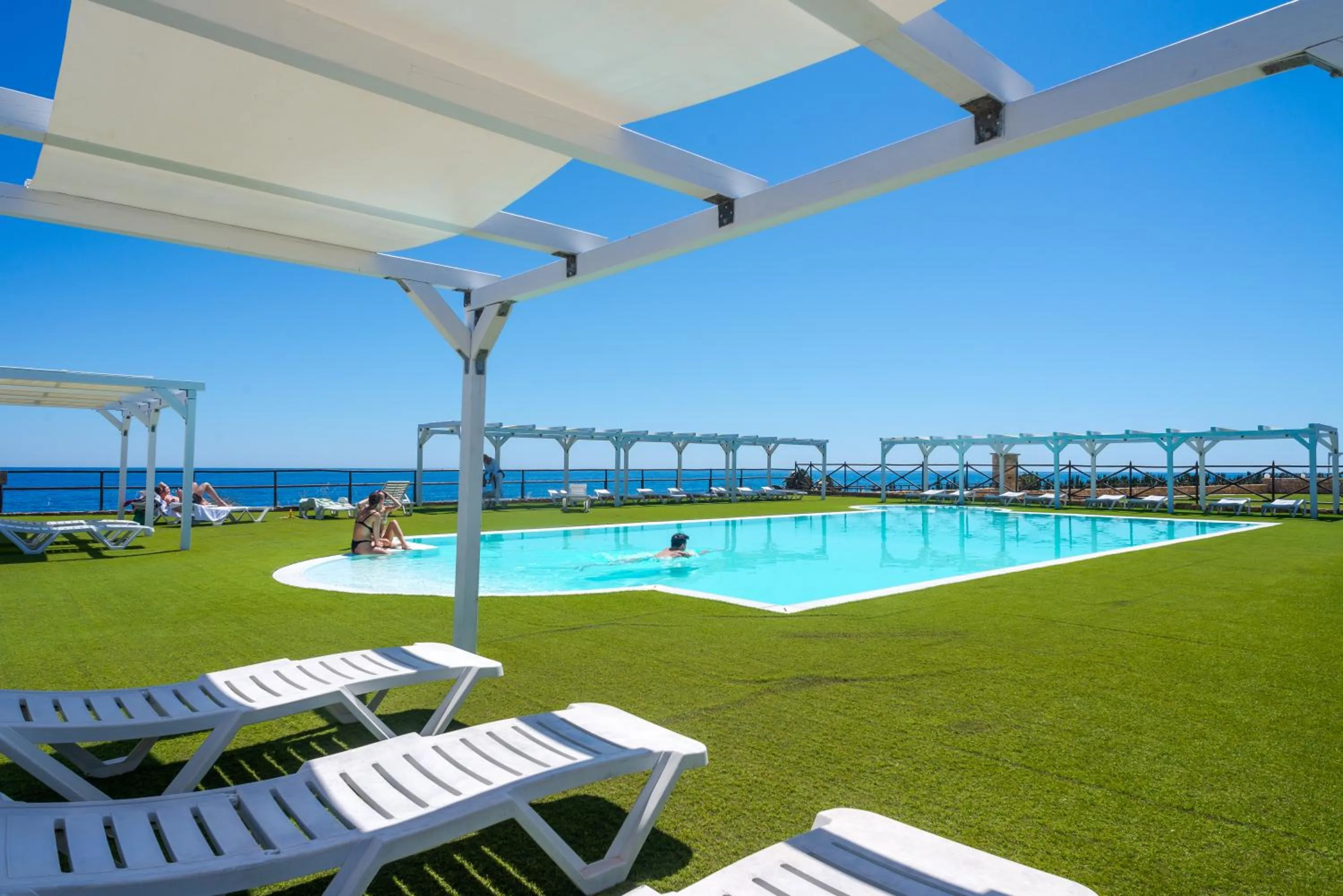 Swimming pool in Hotel Capo Campolato