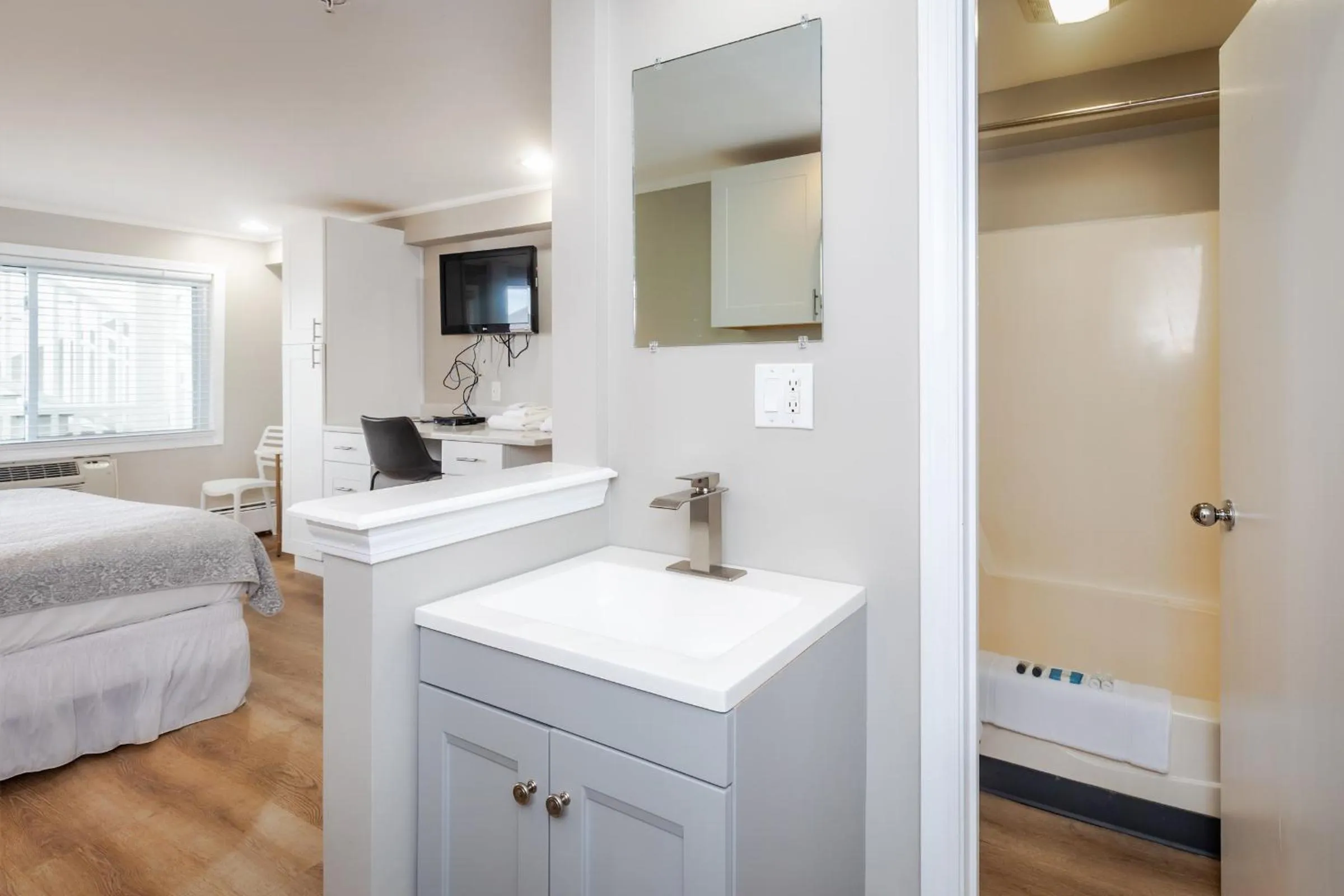 Bed in The Atlantic Motel