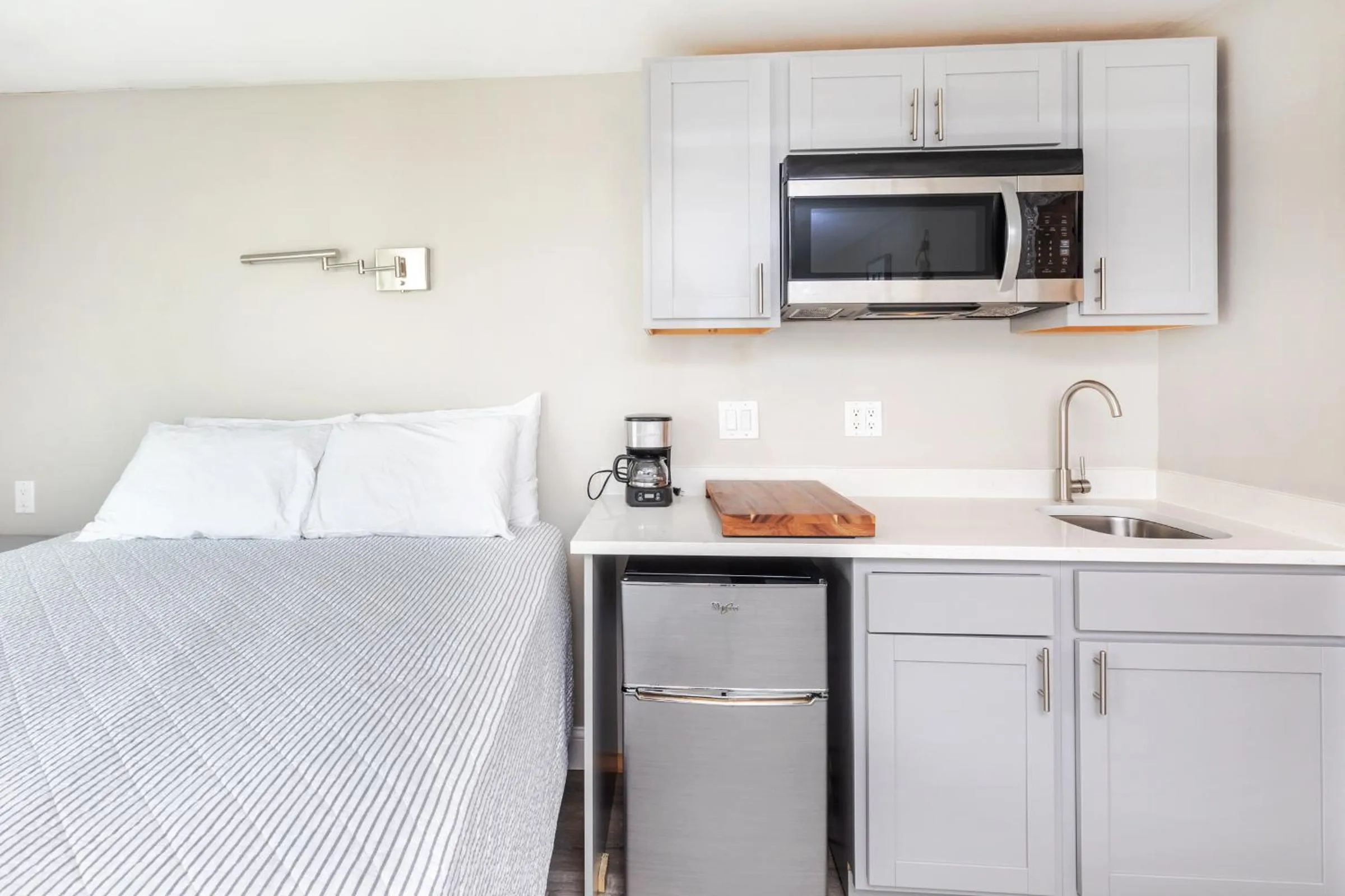 Bed in The Atlantic Motel