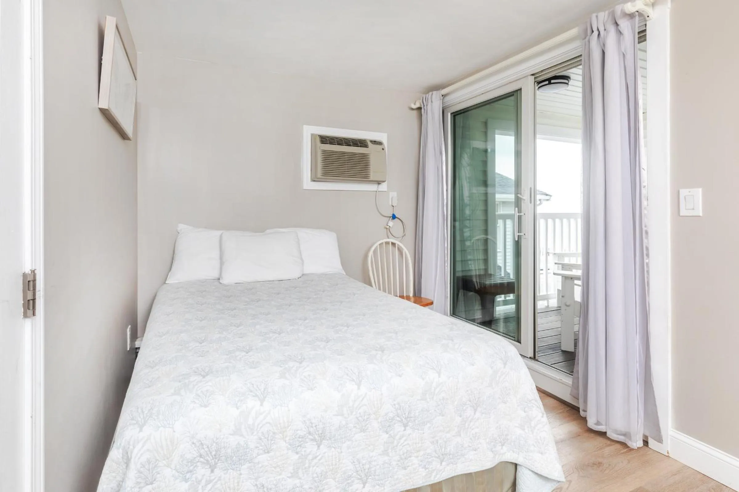 Bed in The Atlantic Motel