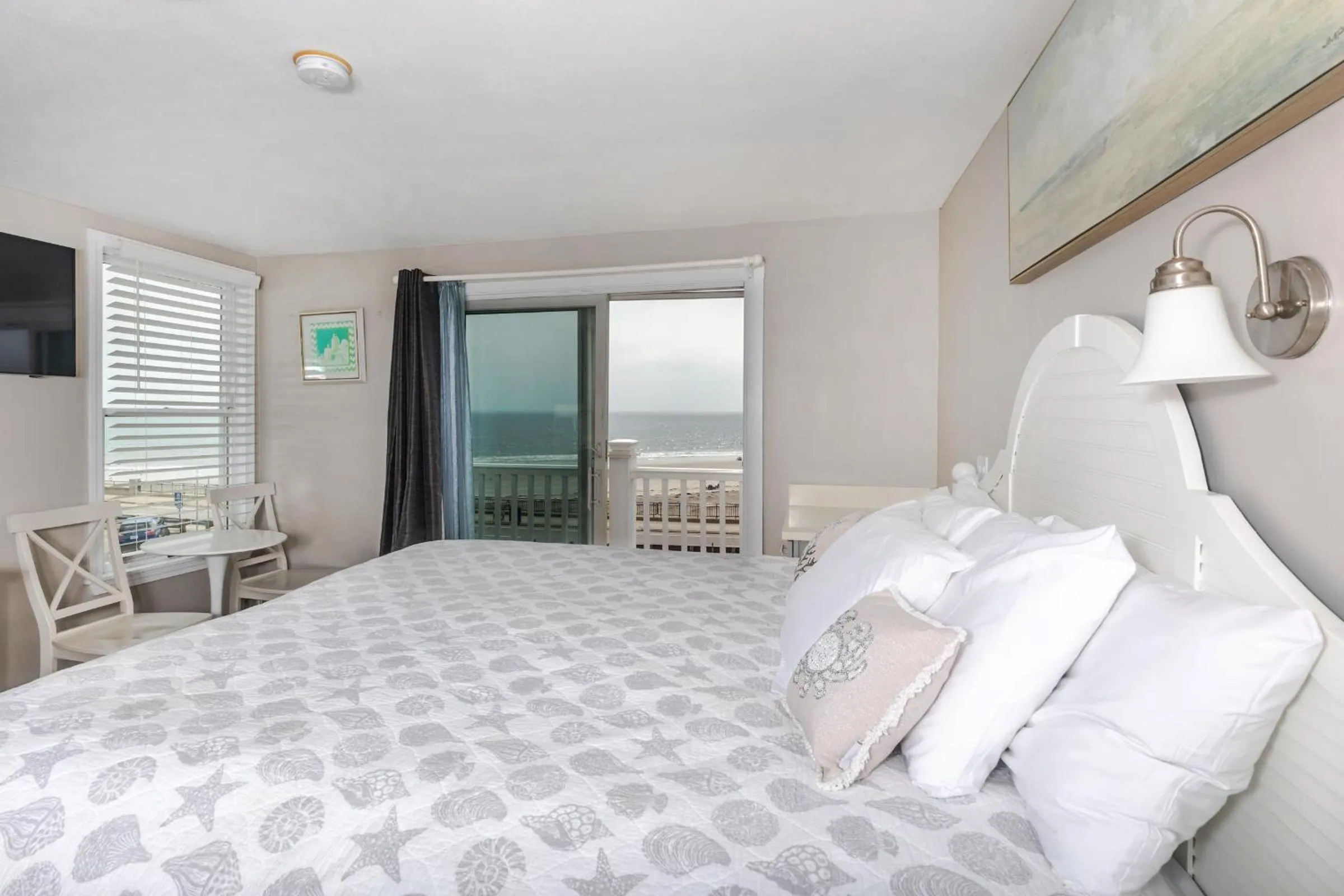 Bed in The Atlantic Motel