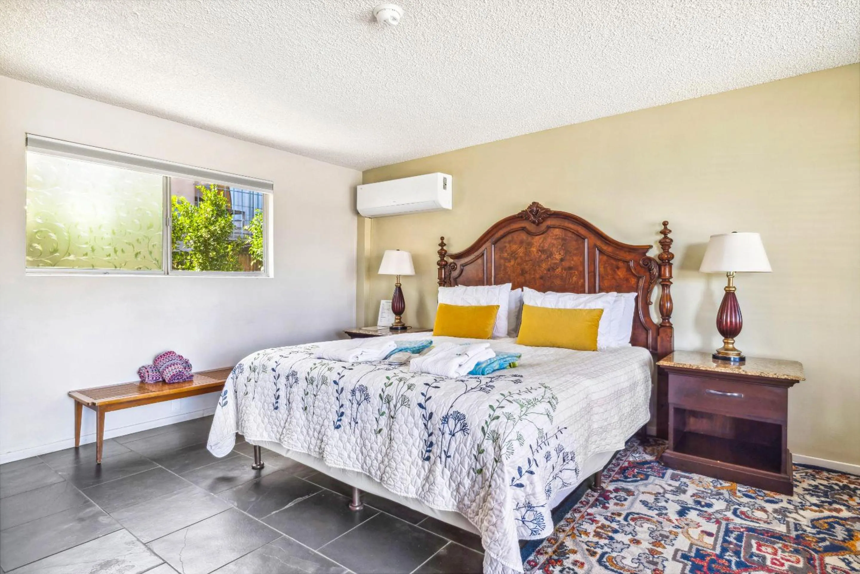 Bedroom, Bed in Lido Palms Resort and Spa