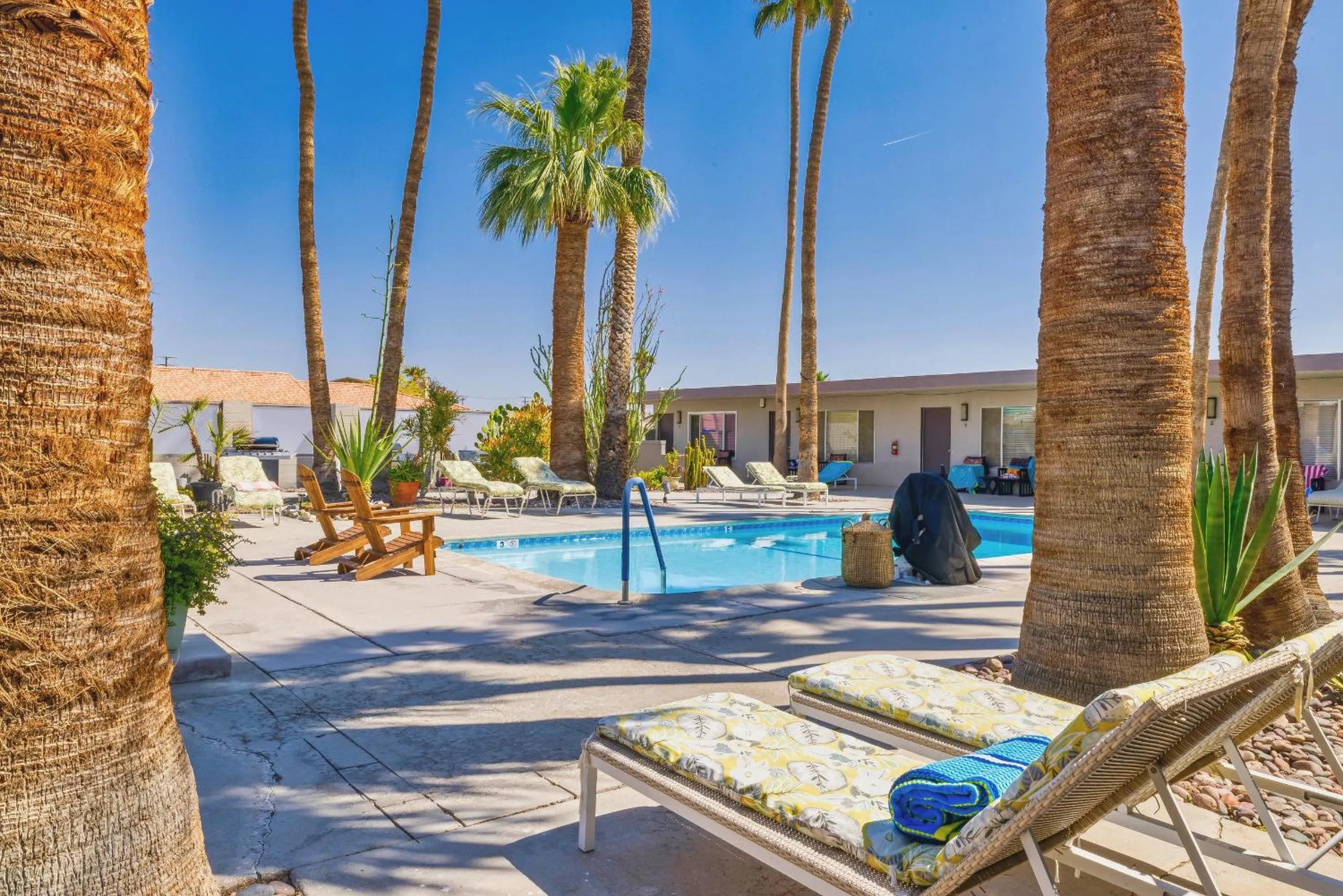 Property building in Lido Palms Resort and Spa