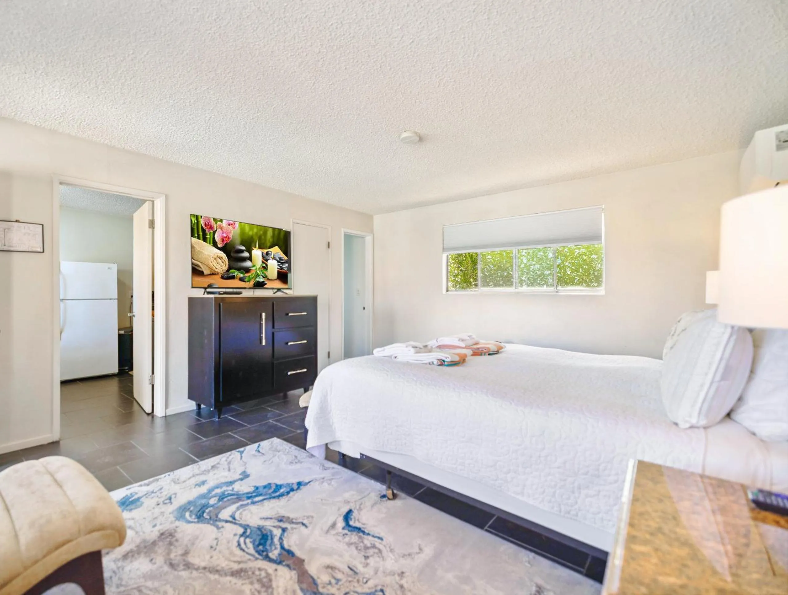 Bedroom, Bed in Lido Palms Resort and Spa