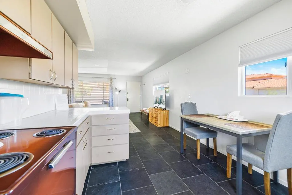 Kitchen or kitchenette in Lido Palms Resort and Spa