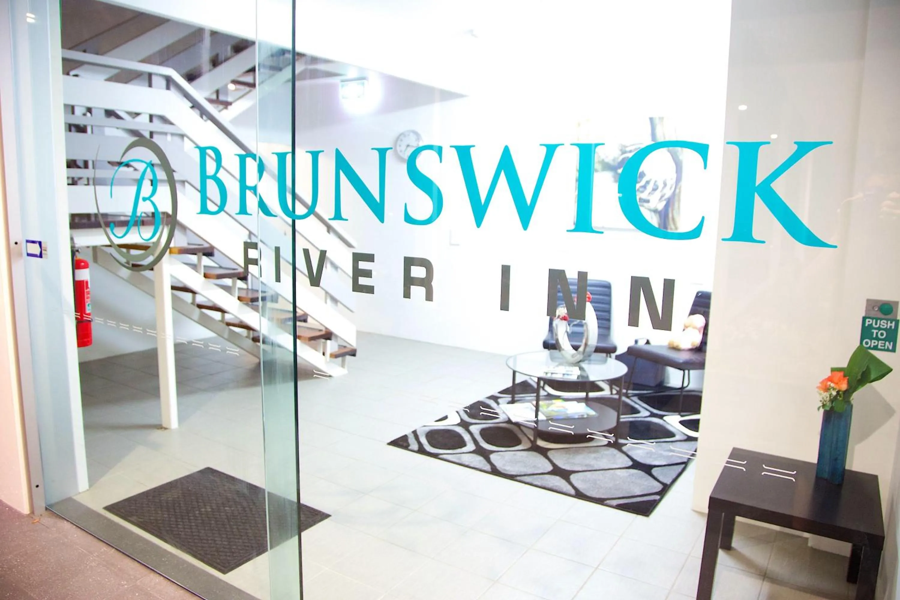 Facade/entrance in Brunswick River Inn