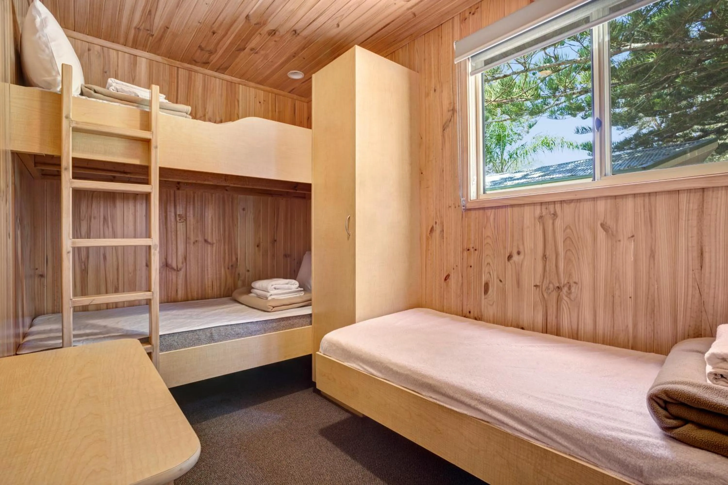 bunk bed, Bed in Seven Mile Beach Holiday Park