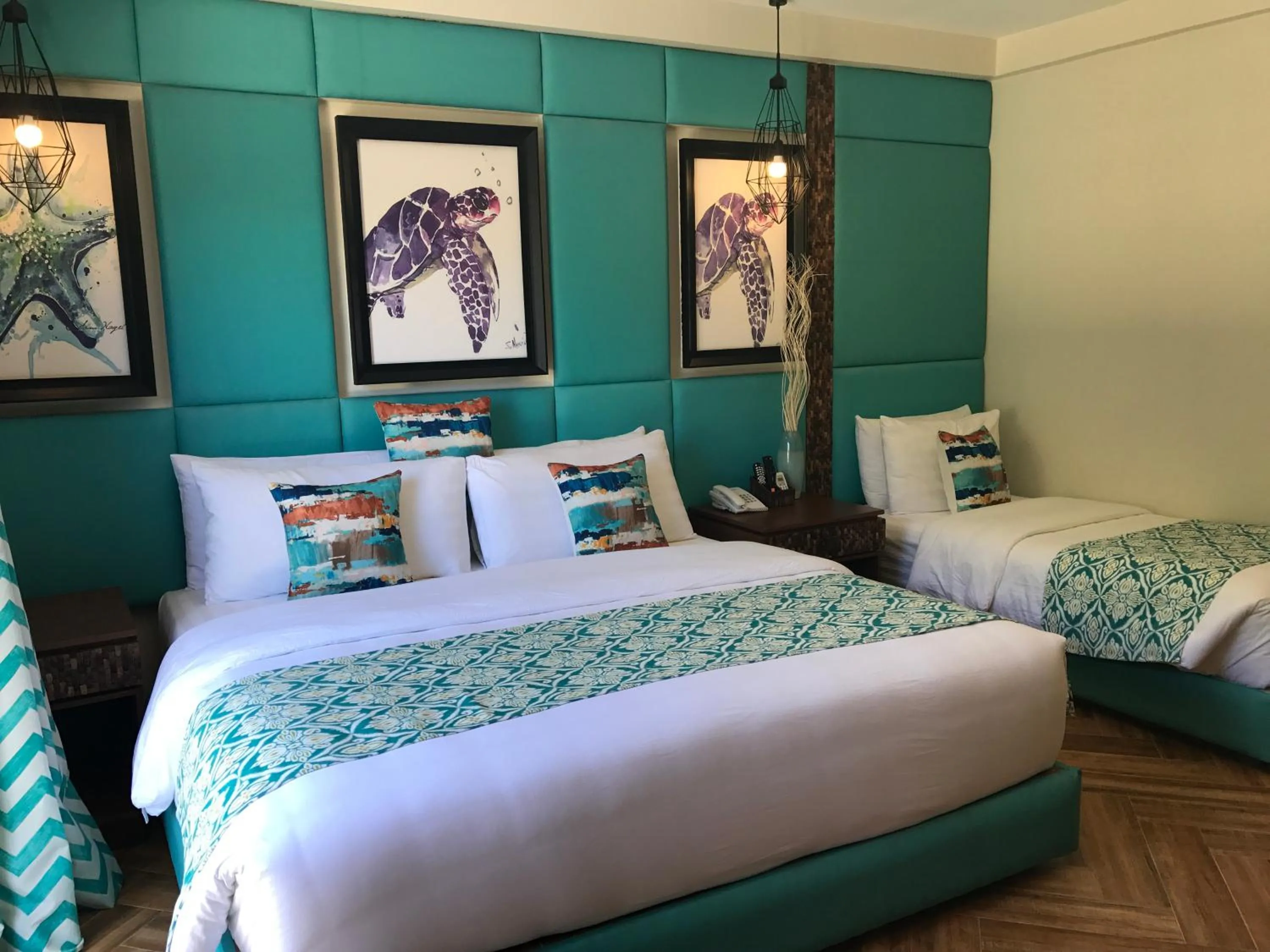 Bedroom, Bed in Tugawe Cove Resort