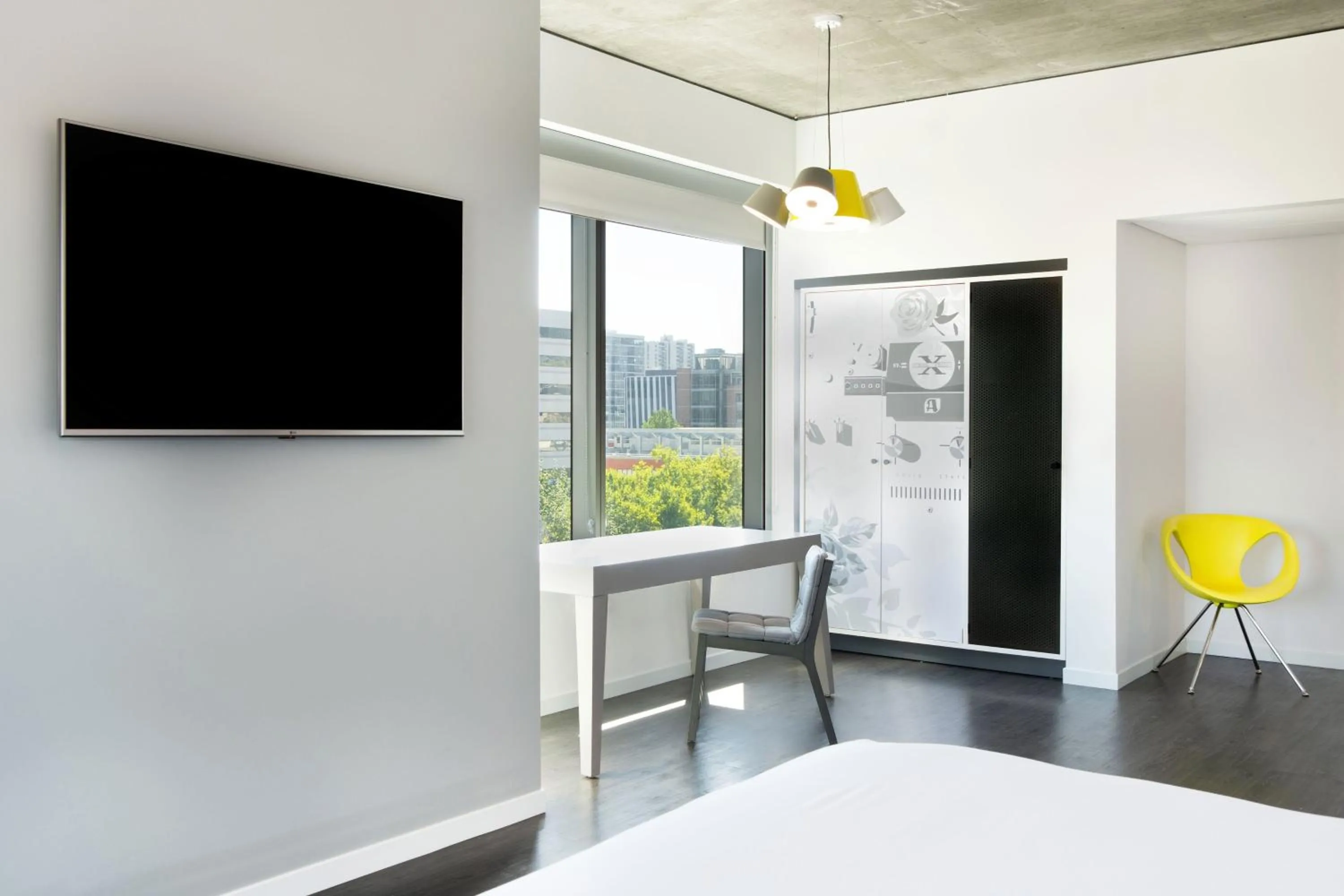 Photo of the whole room, Bed in Hotel Vance, Portland, a Tribute Portfolio Hotel