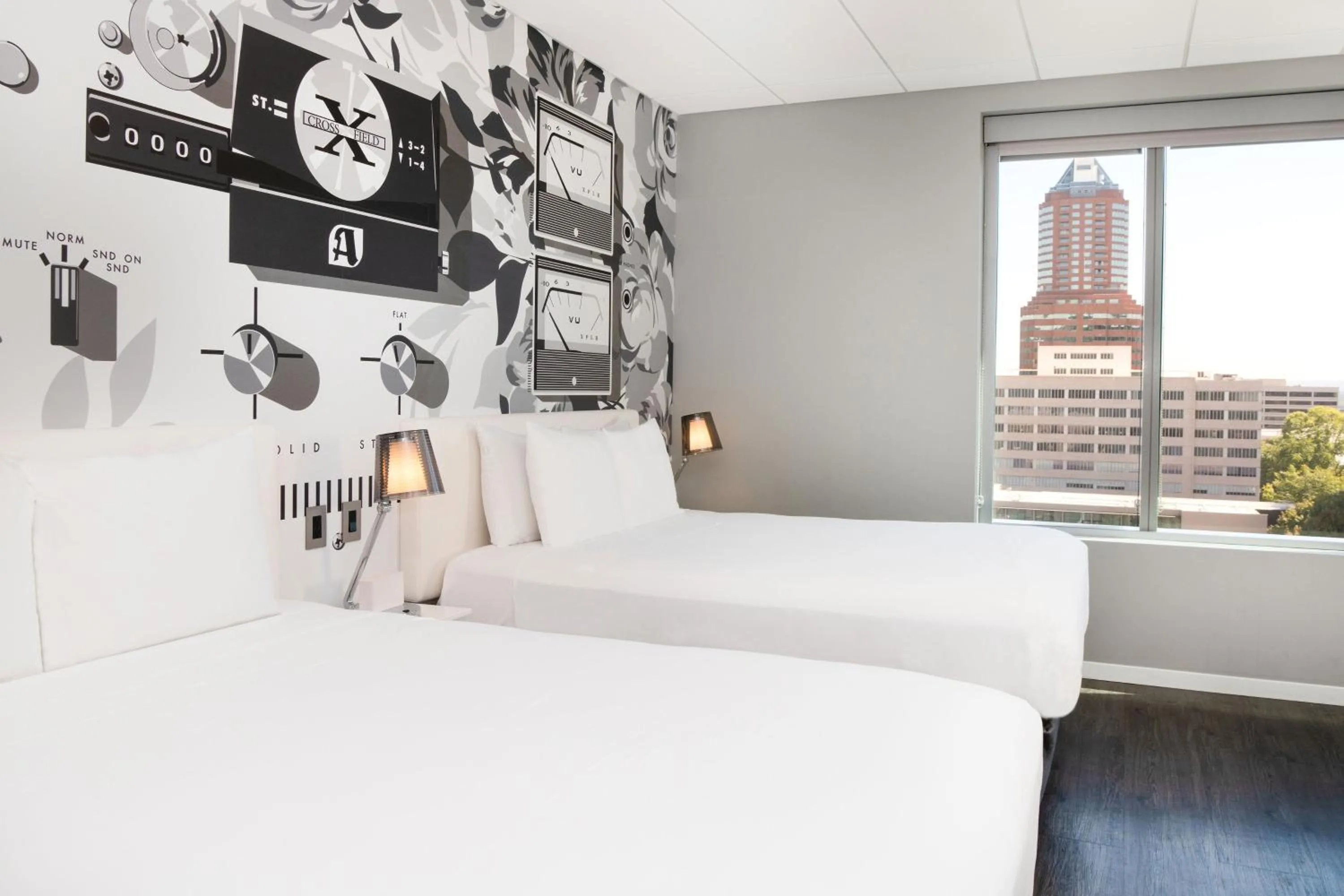 Photo of the whole room, Bed in Hotel Vance, Portland, a Tribute Portfolio Hotel