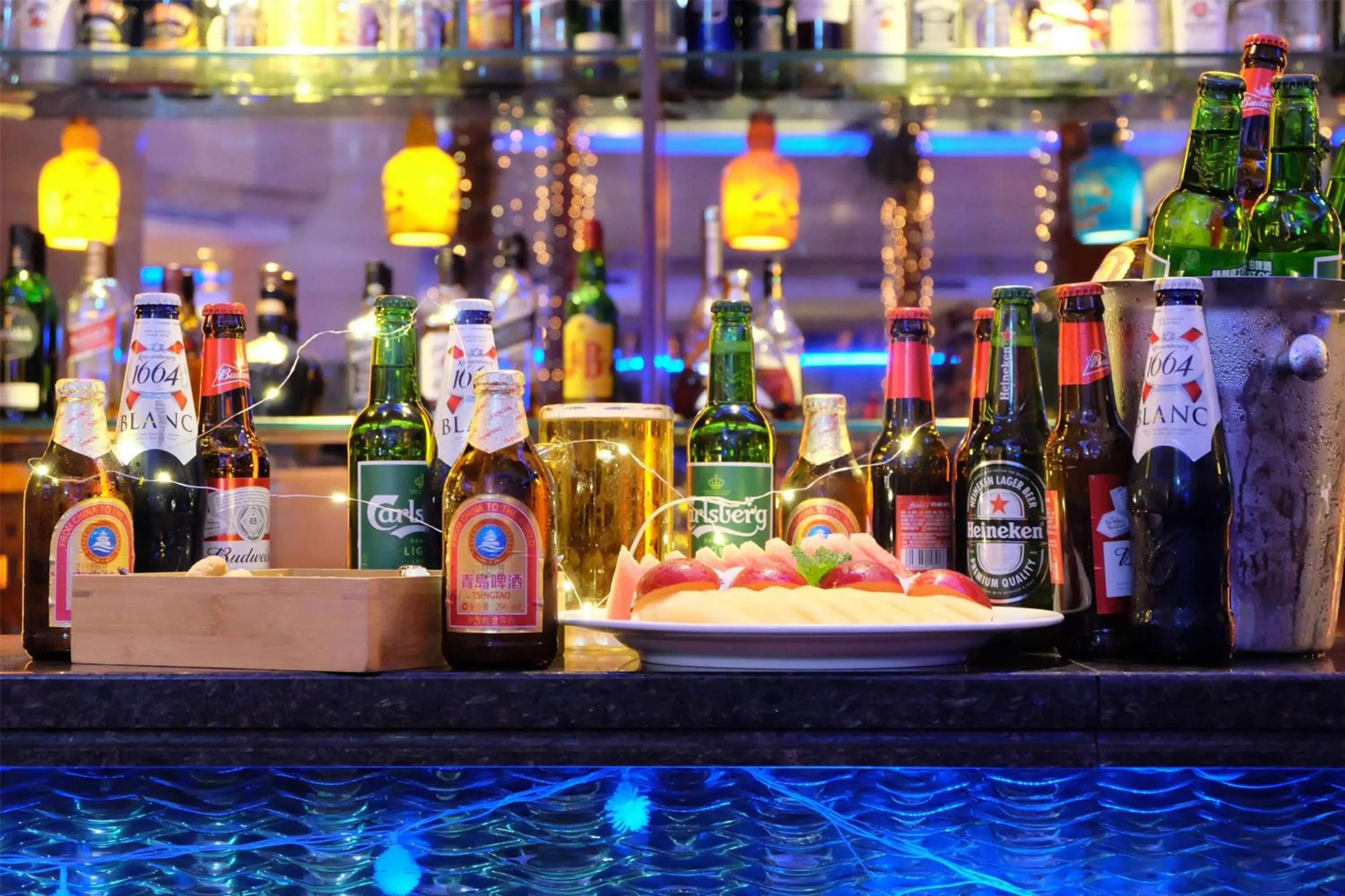 Restaurant/places to eat in Ramada Plaza Optics Valley Hotel Wuhan (Best of Ramada Worldwide)