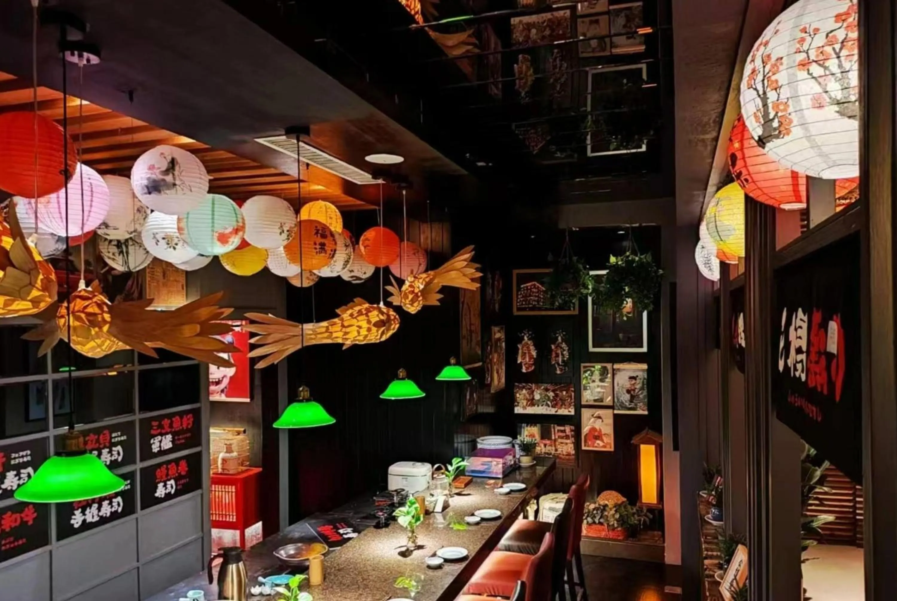 Restaurant/places to eat in Ramada Plaza Optics Valley Hotel Wuhan (Best of Ramada Worldwide)