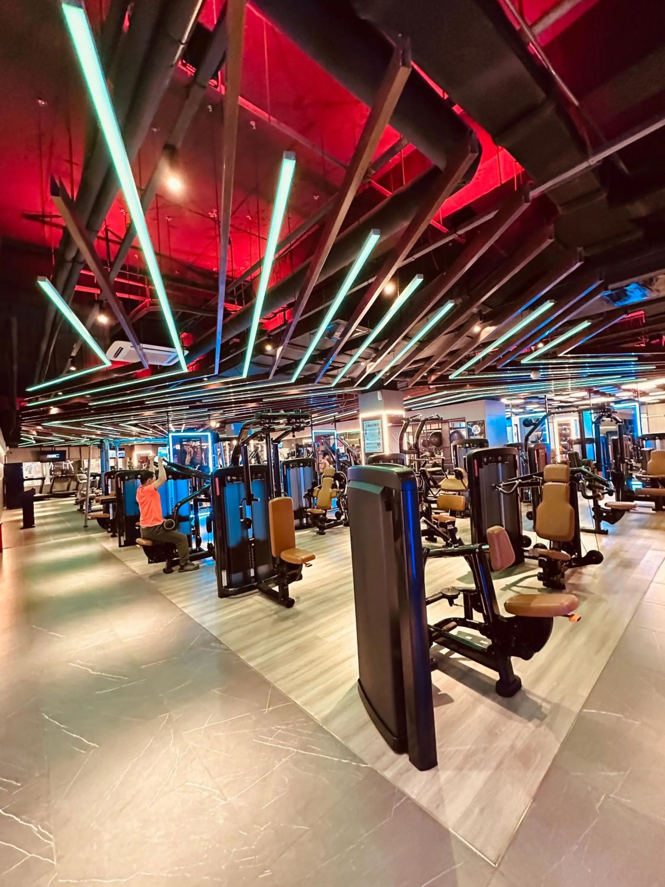 Fitness centre/facilities in Ramada Plaza Optics Valley Hotel Wuhan (Best of Ramada Worldwide)