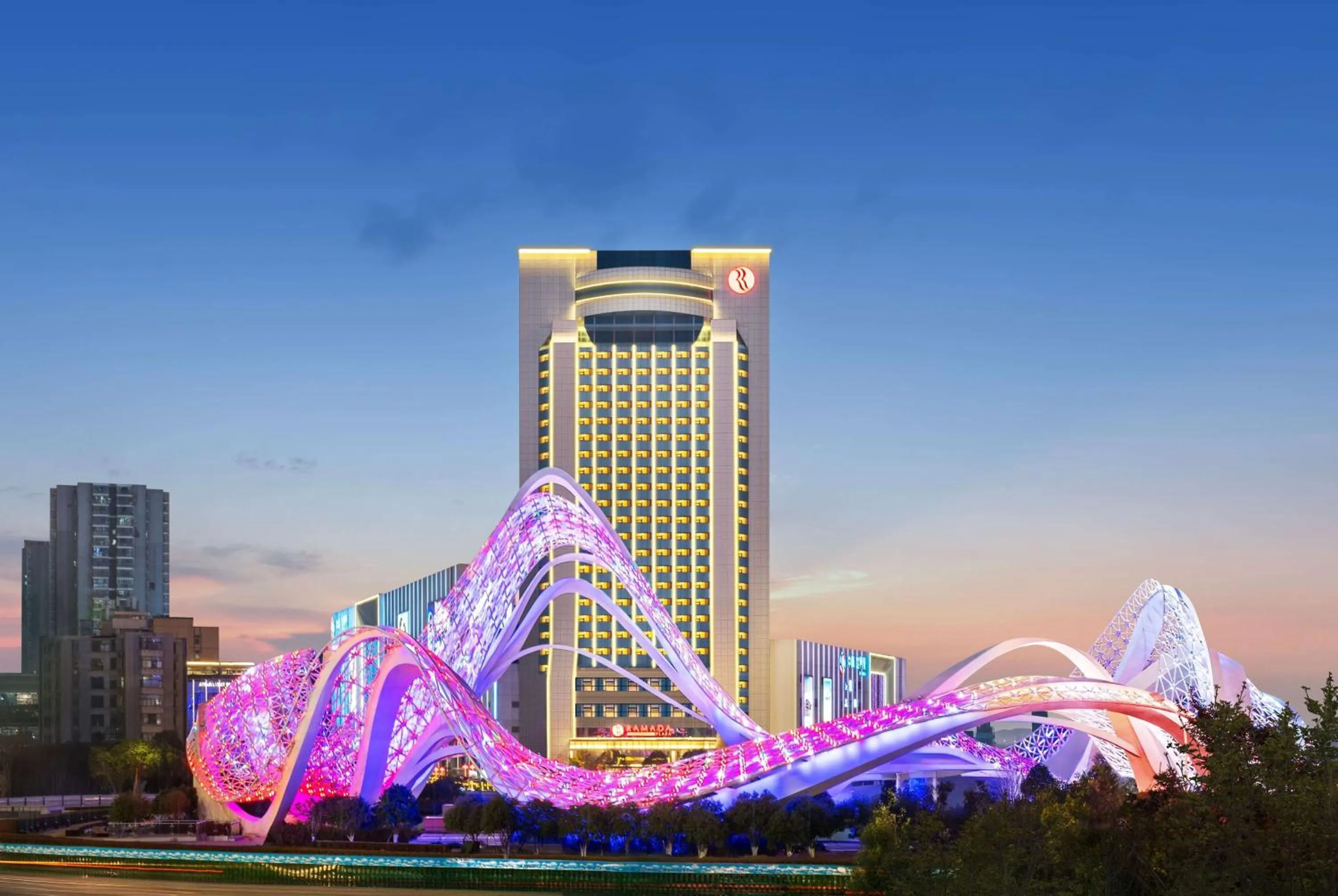 Property building in Ramada Plaza Optics Valley Hotel Wuhan (Best of Ramada Worldwide)