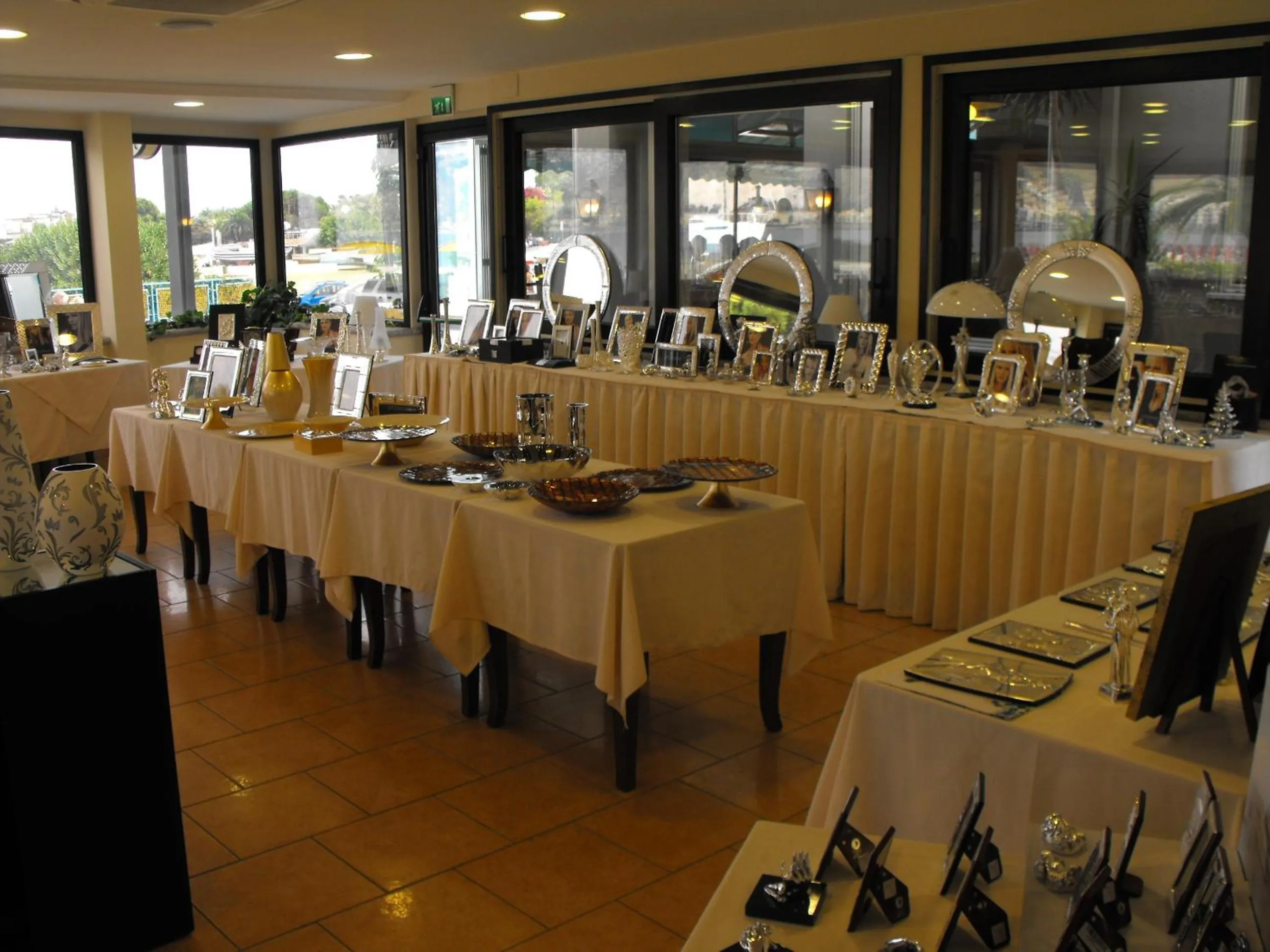 Business facilities in Hotel Sabbie d'Oro