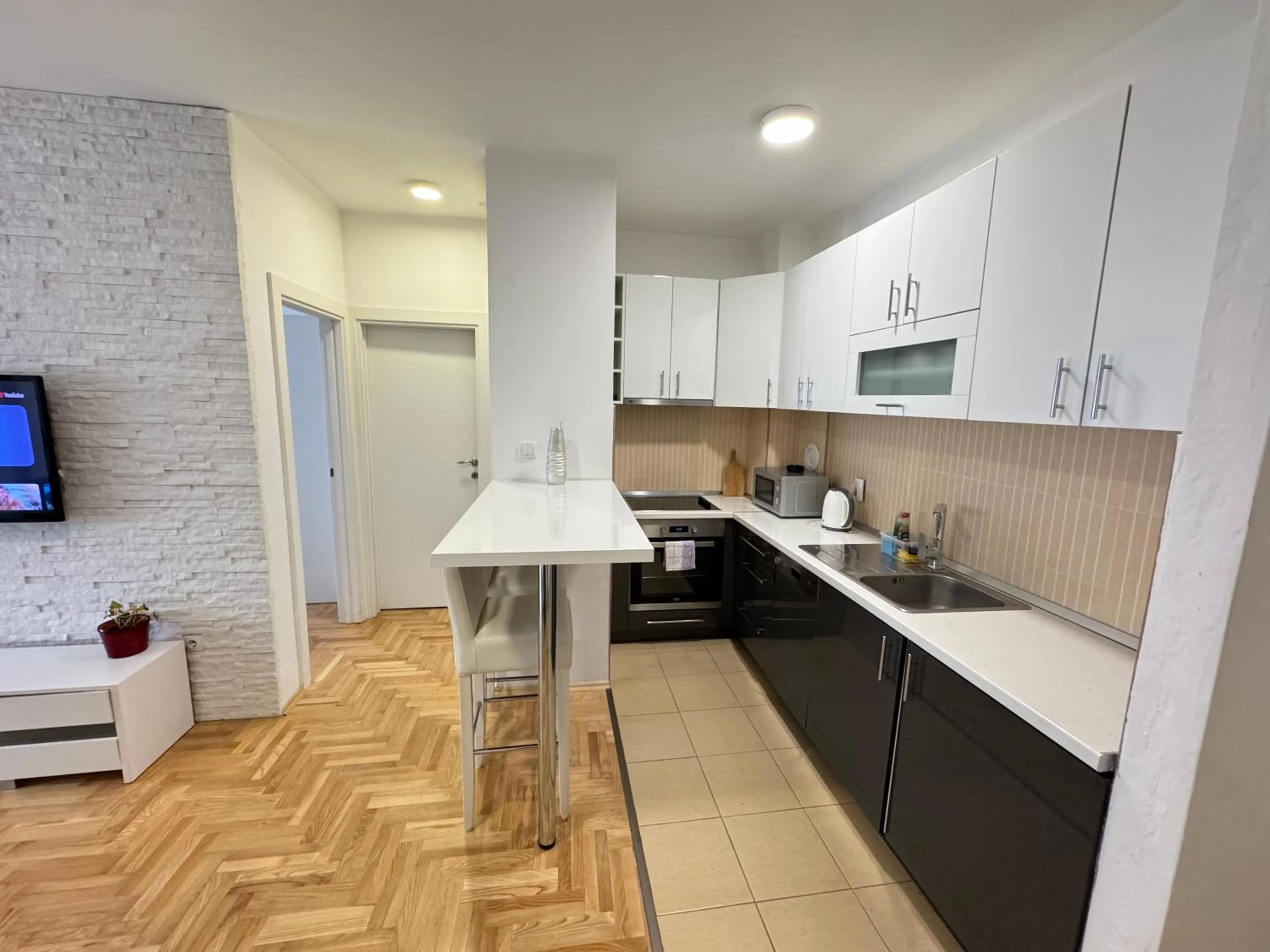 Apartment 4th. Floor