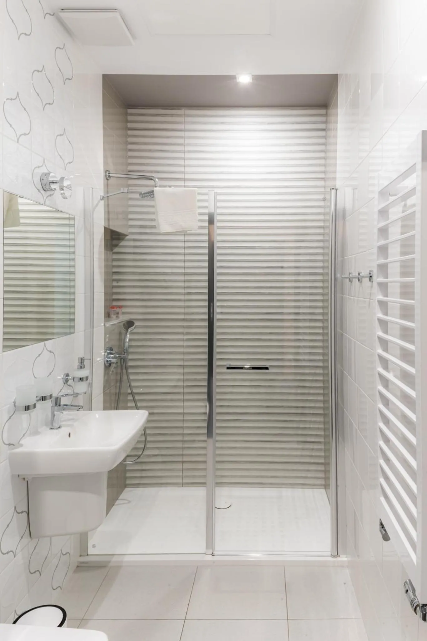 Shower in Hotel Nad Czernicą